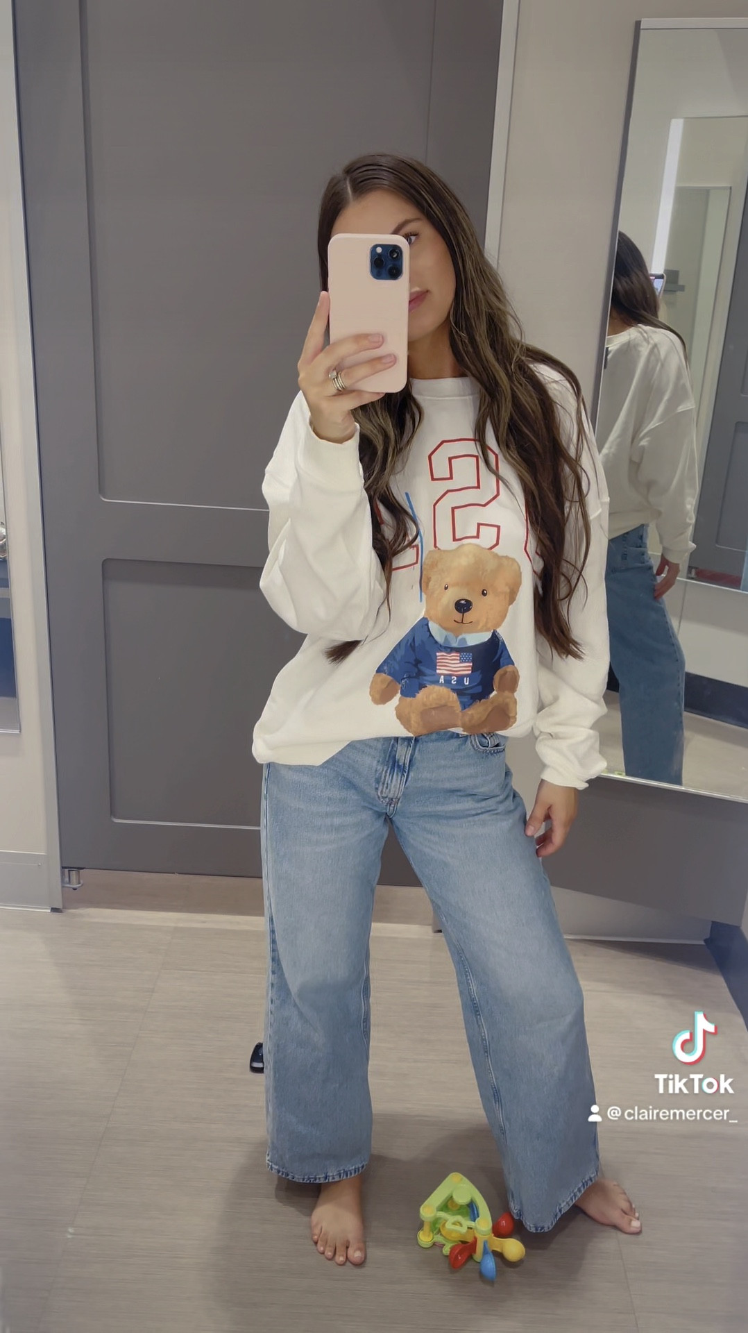 Cutesttttt target crewneck for Memorial Day or the 4th of July! It’s giving Ralph Lauren! 🇺🇸✨ 

Wearing a size Large and a size 6 in the jeans. 




#targetmusthaves #target #ltktarget #outfitinspo #summer24 #ltkfinds #ltkfindsunder100 #ltkstyle #h&m

#LTKSaleAlert #LTKFindsUnder100 #LTKStyleTip