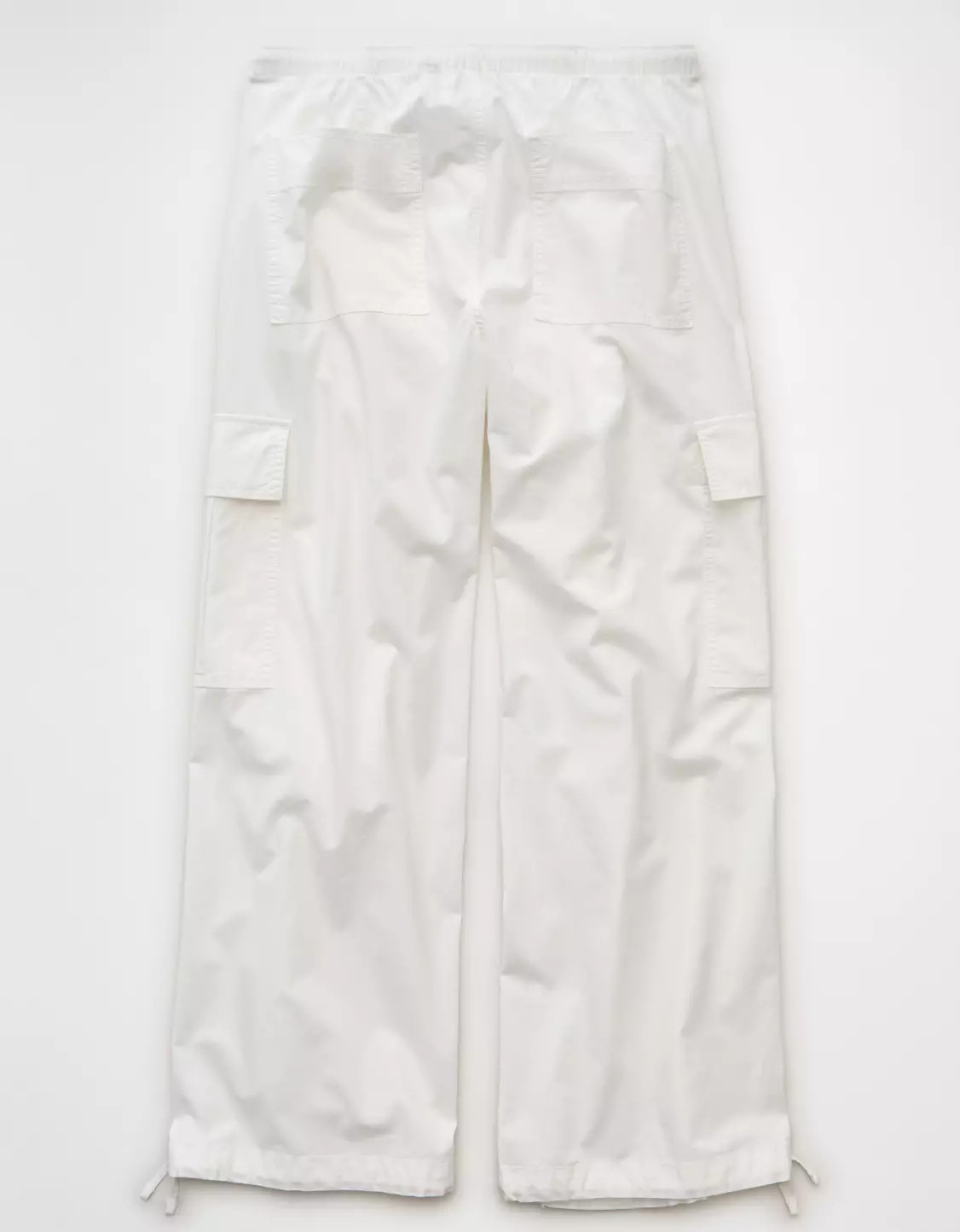 AE Low-Rise Baggy Cargo Parachute Pant | American Eagle Outfitters (US & CA)