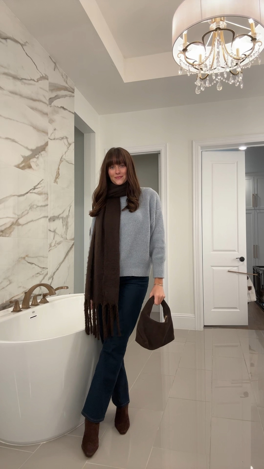 #zara #abercrombie #reformation #giannibini #winterootd #winteroutfits #brownandblue