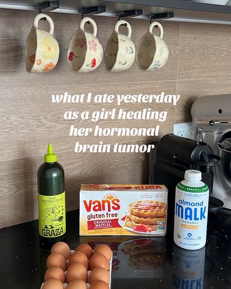 Every day looks different in terms of eating but I thought this was a fun day to show some balance while still hitting my three major girls during this hormone journey: high protein, high fiber, variety of produce!!! 

Also I had popcorn at a Tribeca Film Festival screening but IG doesn’t let me post more than 10 slides hahaha🍿

P.S. make sure you’re checking with a professional before taking supplements — these were recommended to me by multiple doctors/hormone specialists ☺️

#whatieatinaday #wieiad #whatieat #healthyfood #healthylifestyle #dairyfreerecipes #dairyfree #glutenfree #glutenfreefood #hormonejourney #hormonehealth #hormonehealing #healing #healthjourney