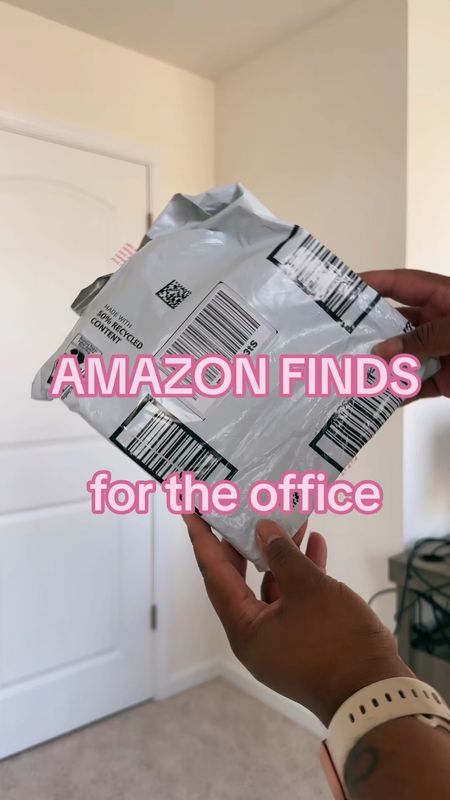 Amazon Finds for the office 🤍

home office, office essentials, decor, pink

#LTKhome #LTKfindsunder50