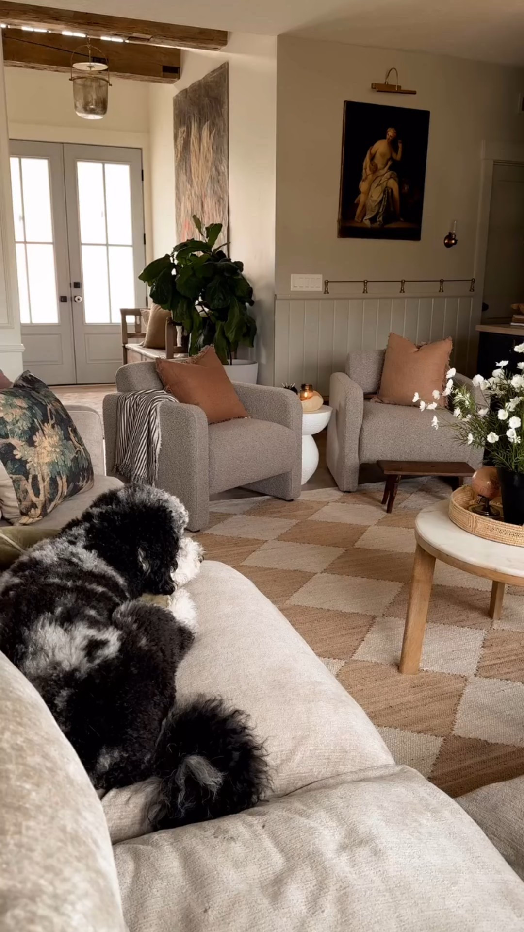 Happy sleepy Saturday! 🖤🎥💕

#LTKFindsUnder100 #LTKHome