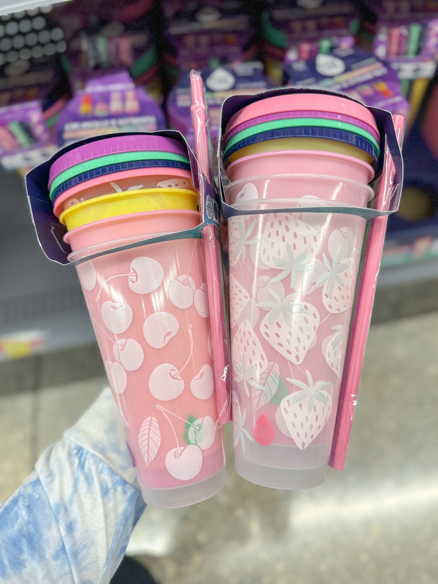 TAL Color Changing Cups 24oz 4-Pack at Walmartt

#LTKU #LTKFindsUnder50 #LTKSeasonal
