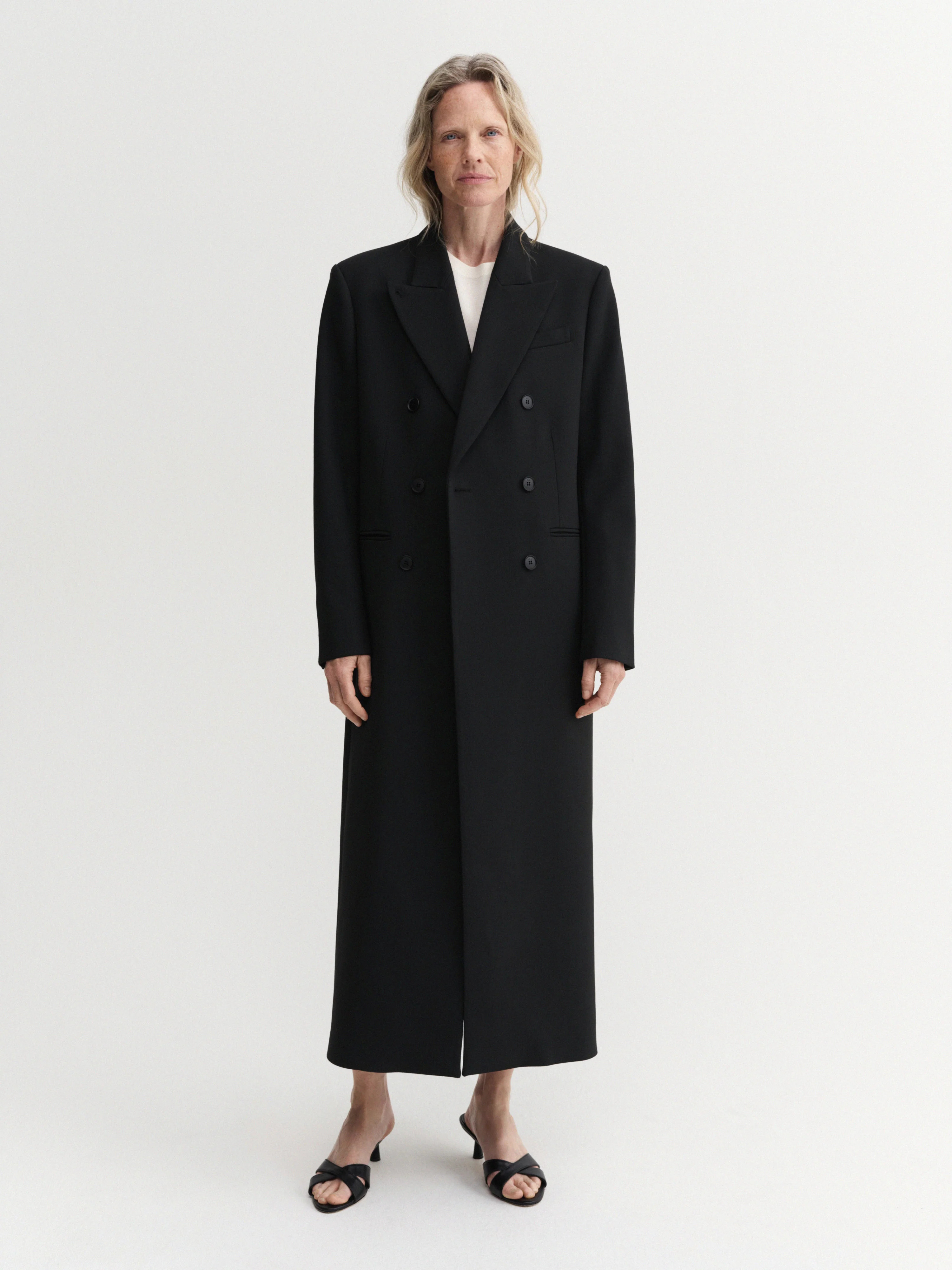 Margot Langer taillierter Blazer, schwarz | Almada Label