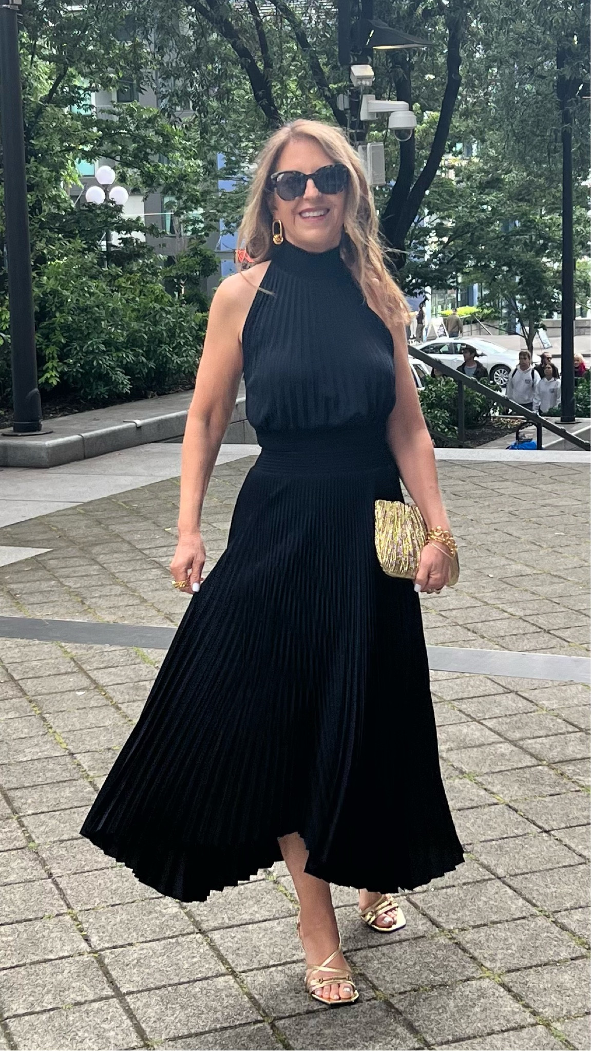 strapless open back dress A.L.C. Renzo Sleeveless Pleated Midi Dress Black Size 0 NEW – Celebrity  Owned main image 0