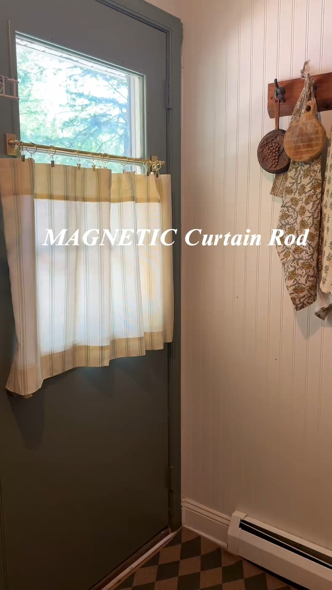 These magnetic curtain rods were such an easy little upgrade, but they completely changed the feel of the window 🤍 no drilling, renter-friendly, and perfect for cozy vintage-inspired café curtains.