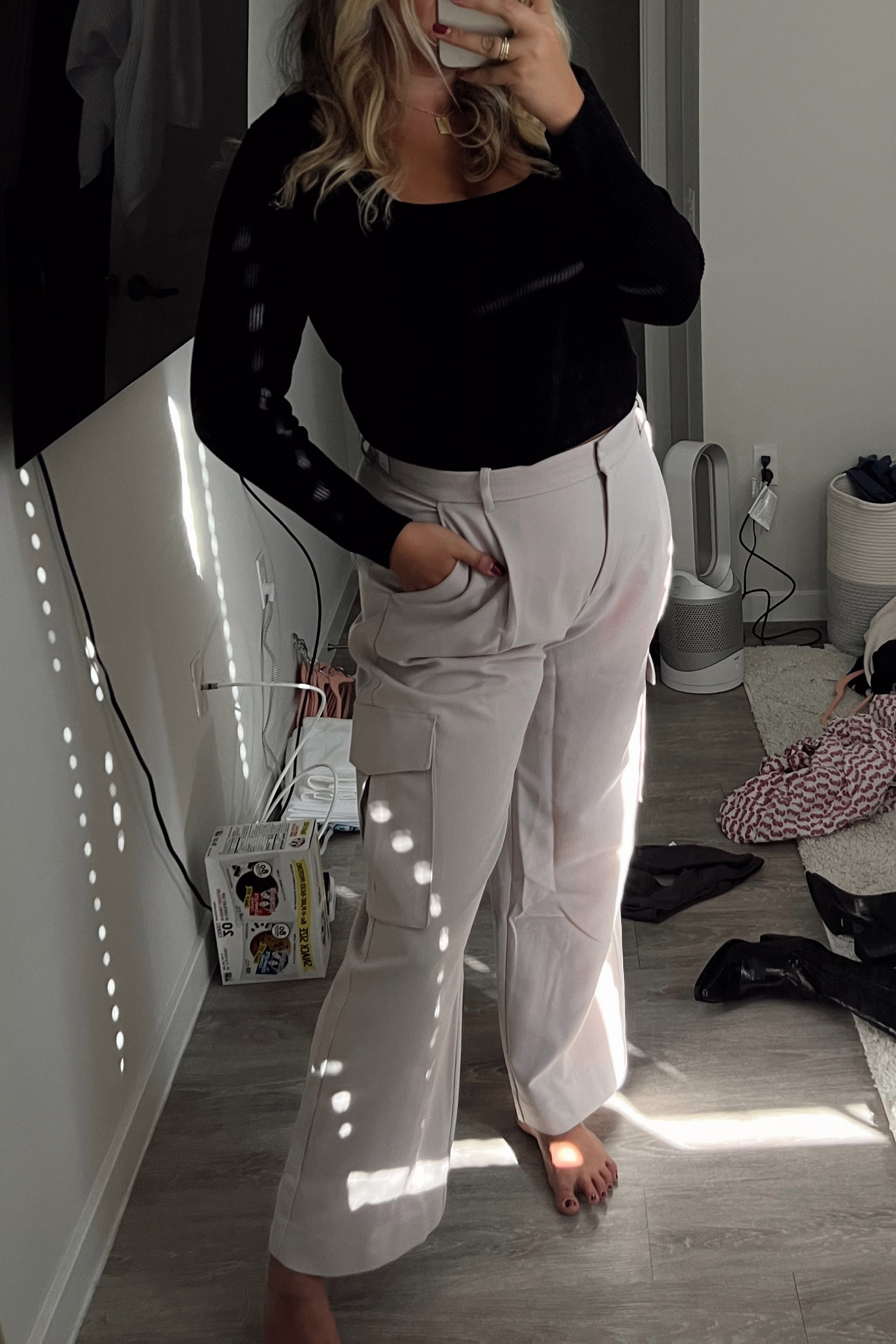 The perfect flattering cargo pants from Abercrombie are on sale during the ltk sale, they’re thicker so perfect for winter

Wearing size 33 (normally 14-16)

#LTKcurves #LTKstyletip #LTKxAF