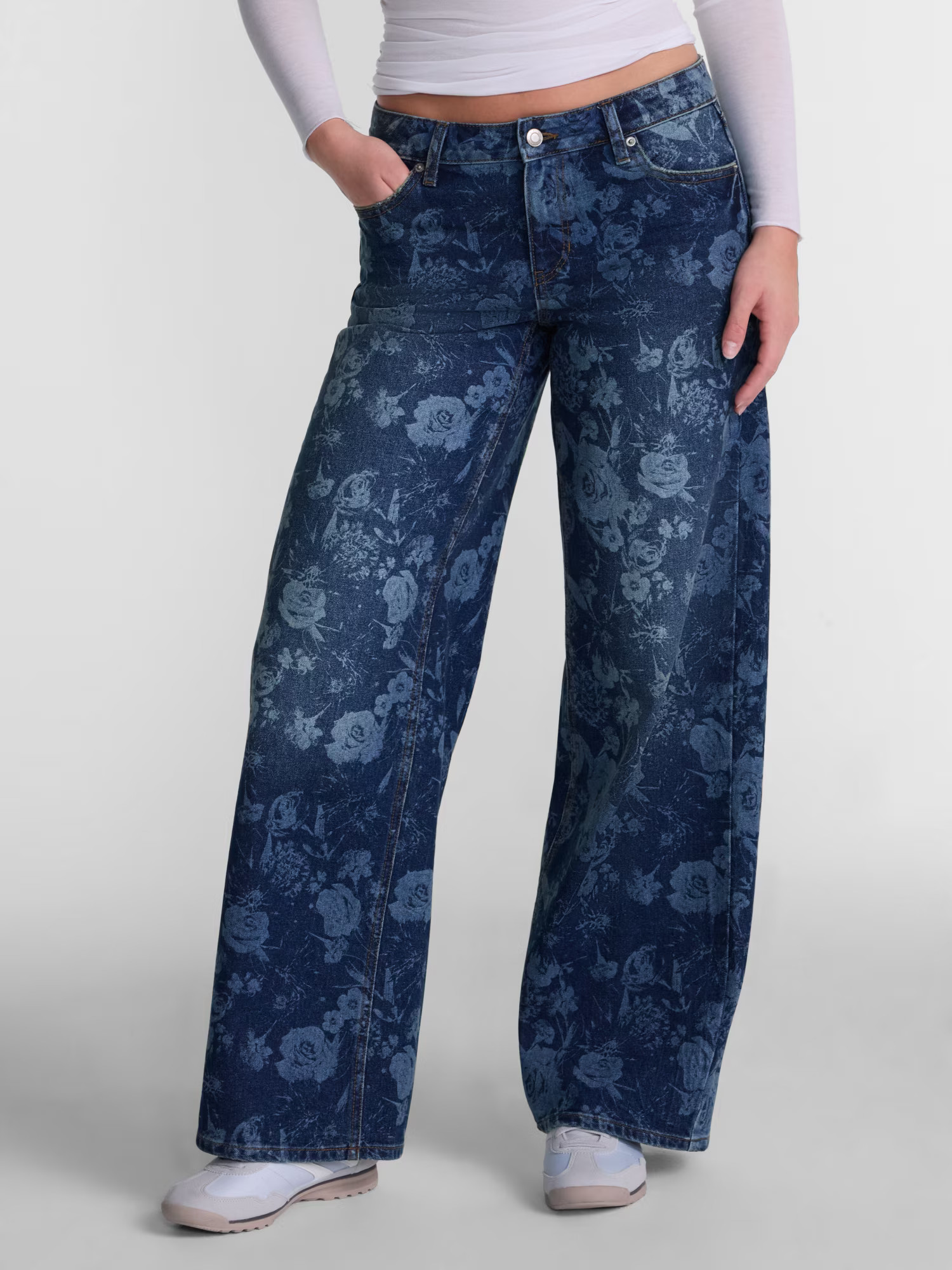 No Boundaries Mid Rise Baggy Jeans, 29", 31", 33" Inseams, Women's Sizes 00-24W - Walmart.com | Walmart (US)