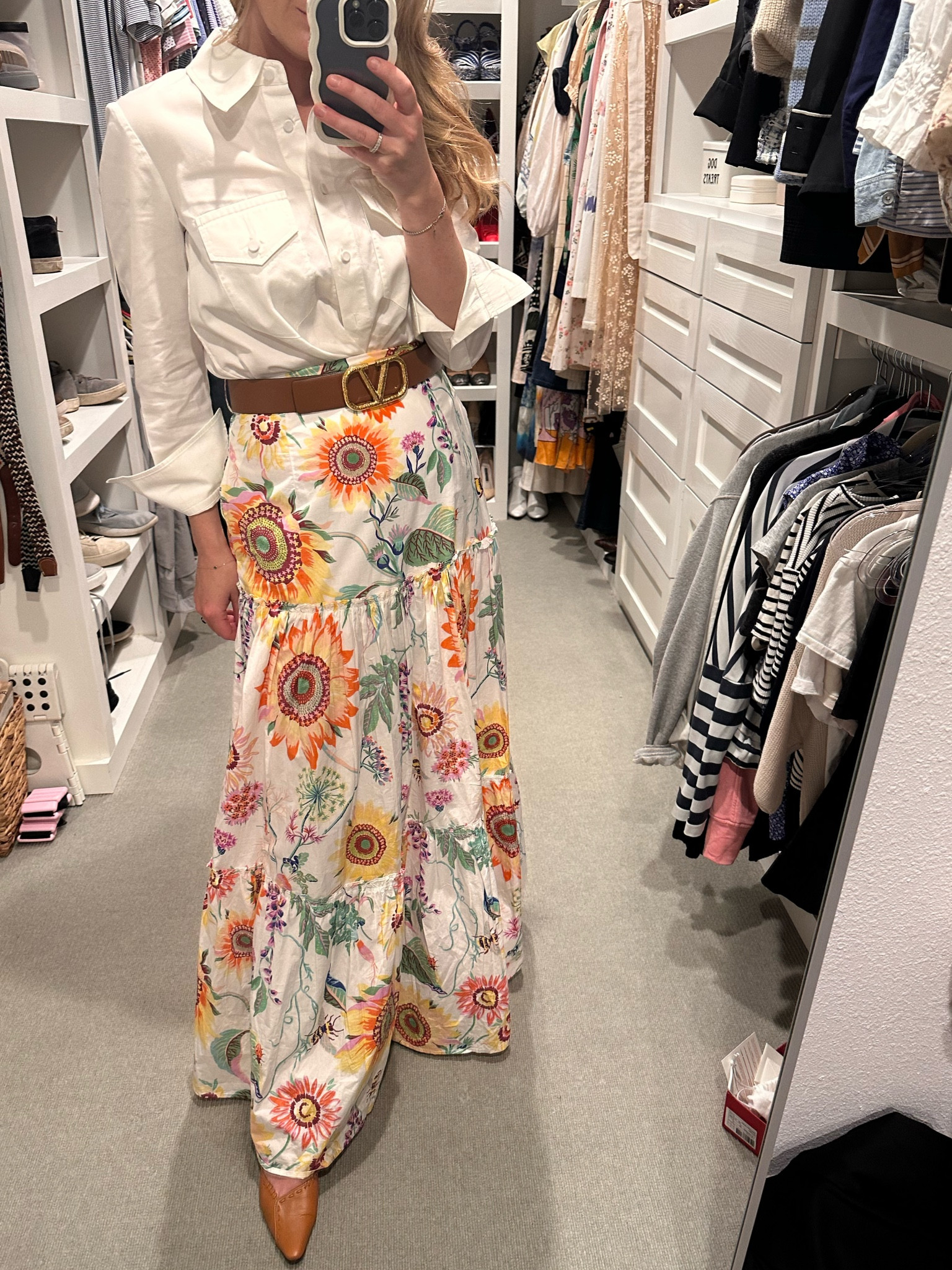 Heading to dinner with my in laws. You can do no wrong with a white button down. 

#LTKsalealert #LTKstyletip #LTKSeasonal