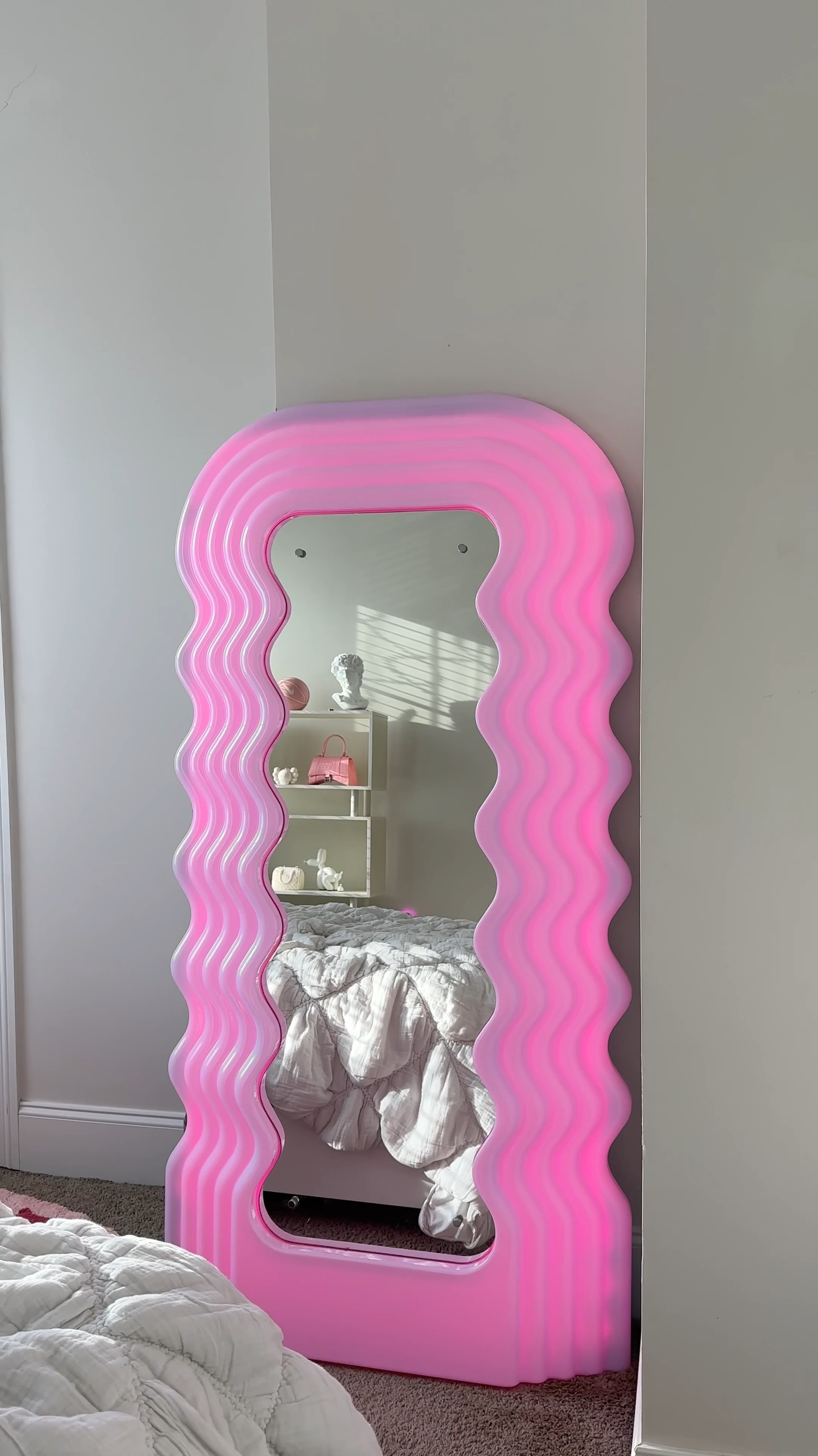 links 🪞👇🏻👇🏻