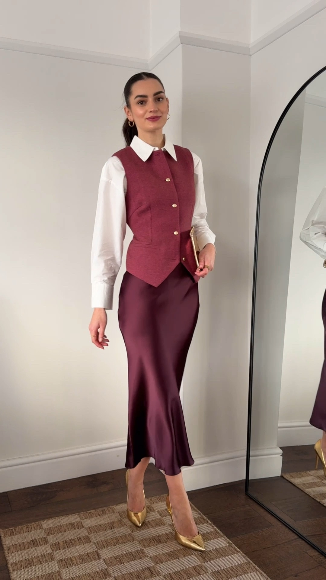 Monochrome burgundy head-to-toe outfit with pops of gold accessories ✨

#LTKworkwear #LTKuk