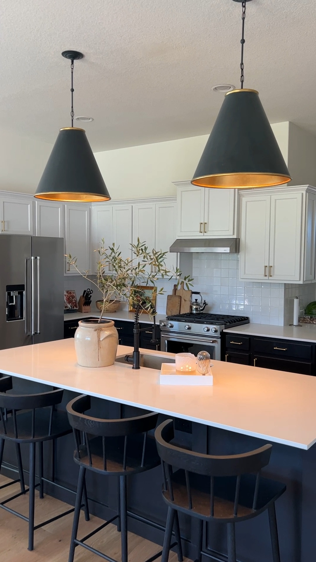 My Kitchen Links! 

Fall Decor | Living Room | Bar Stools

#LTKhome #LTKfamily