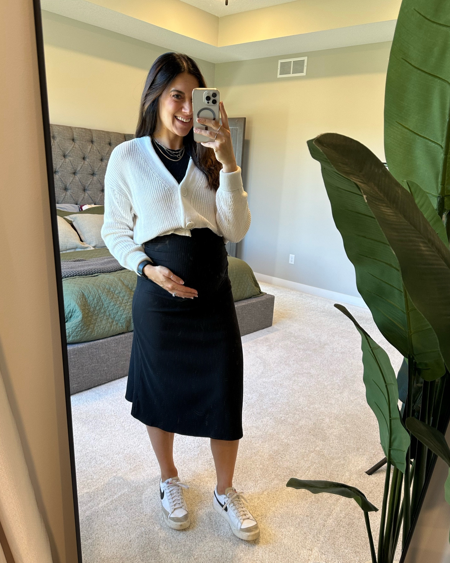 Living on the same 4 outfits for my last month of maternity. I have absolutely been loving this cardigan though and might have to get another color. I cannot wait to style it with a pair of non-maternity jeans!

#LTKFindsUnder50 #LTKStyleTip #LTKBump