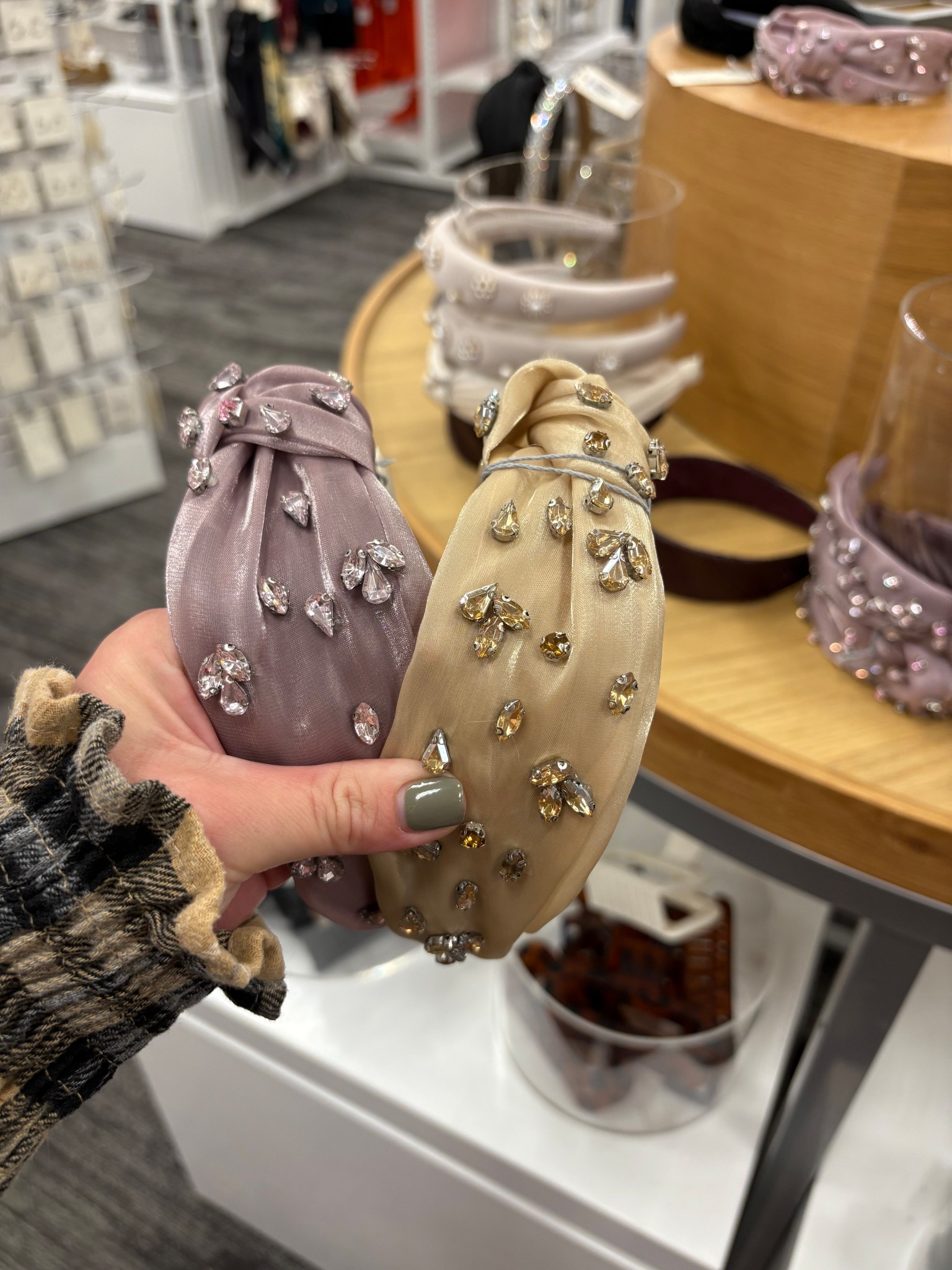 Pretty hair accessories 🥰

#LTKSeasonal #LTKTravel