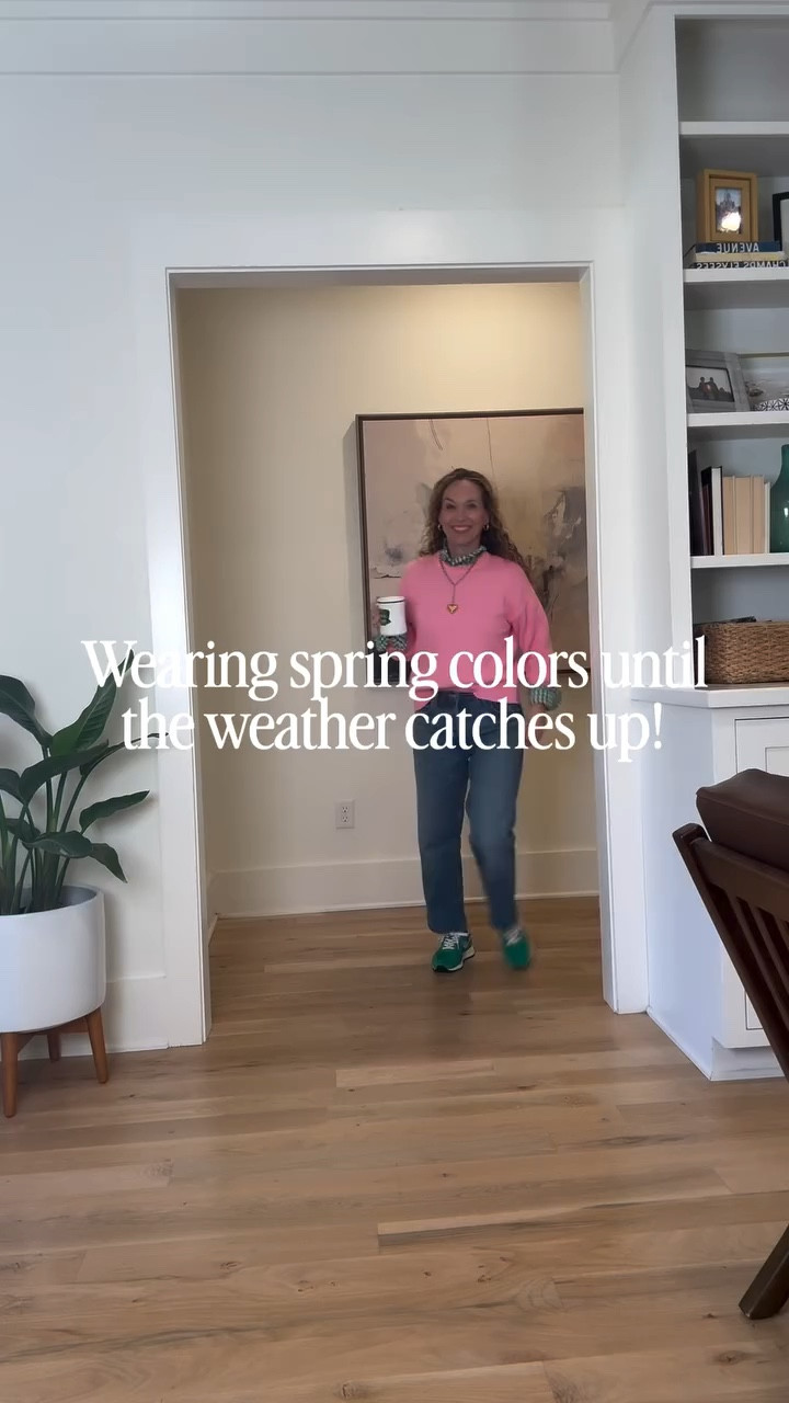 Not only is this outfit spring colors but perfect for the first day of the Masters even though I'm not there! Ha!

Color for me is an instant mood boost so even if it's chilly outside I'm dressing is spring colors!

And layering because the temperatures change so much this time of year!

Follow for work from home style that's not boring!!😊

#midlifestyle #fashionover40 #styleover40 #petitestyle #workfromhomestyle