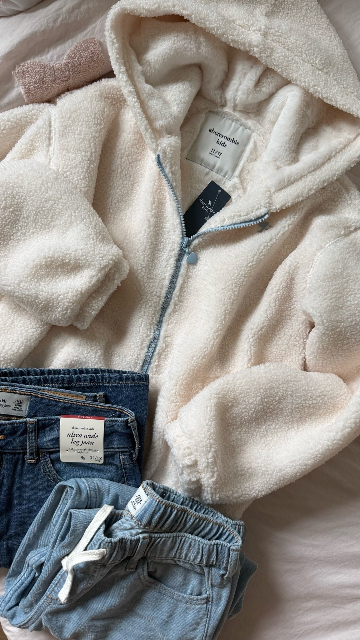 20 to 40% off almost everything including kids clothes

#LTKcanada #LTKfall #LTKkids