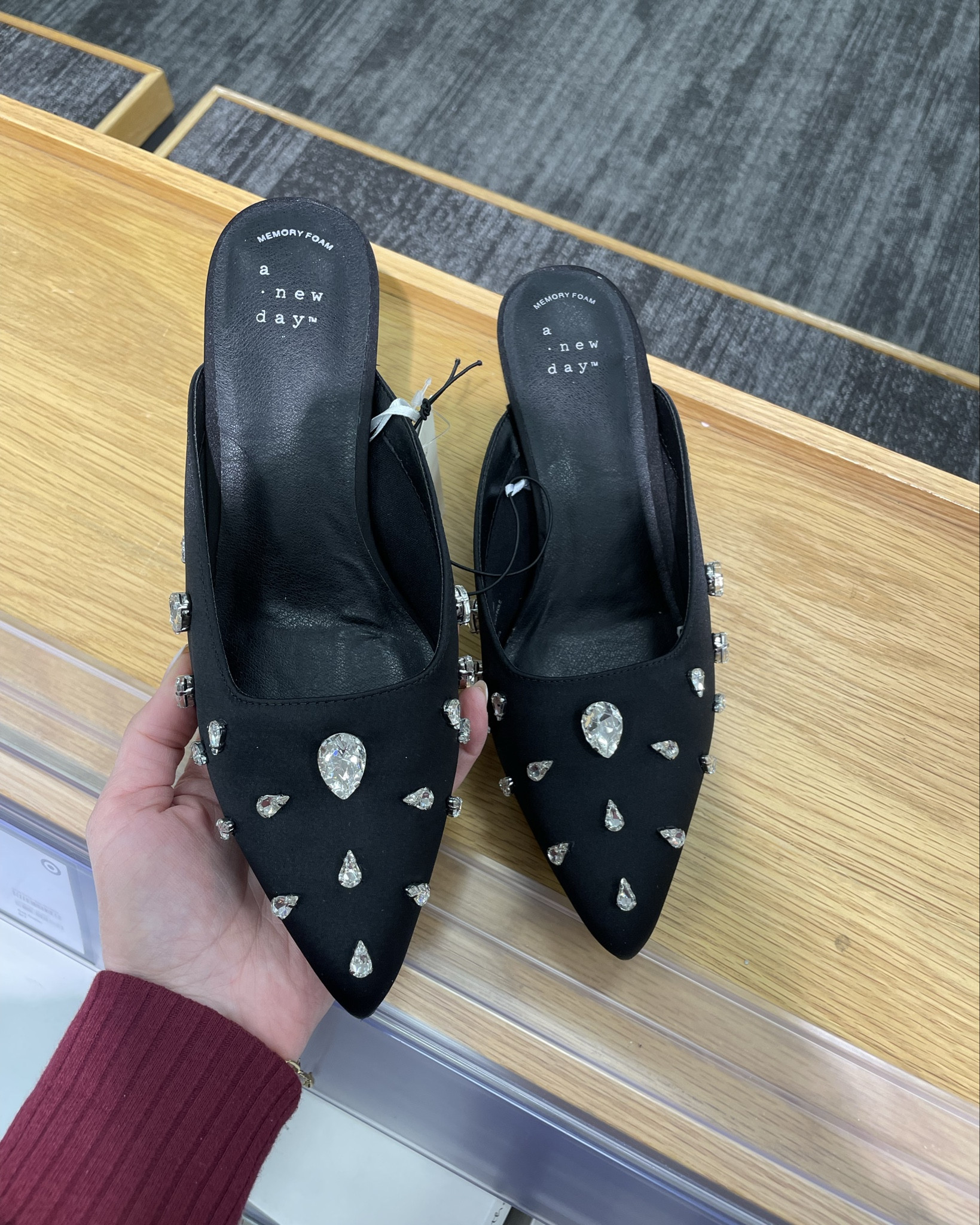 Prettiest new holiday kitten heels 

#LTKSeasonal #LTKHoliday #LTKFindsUnder50