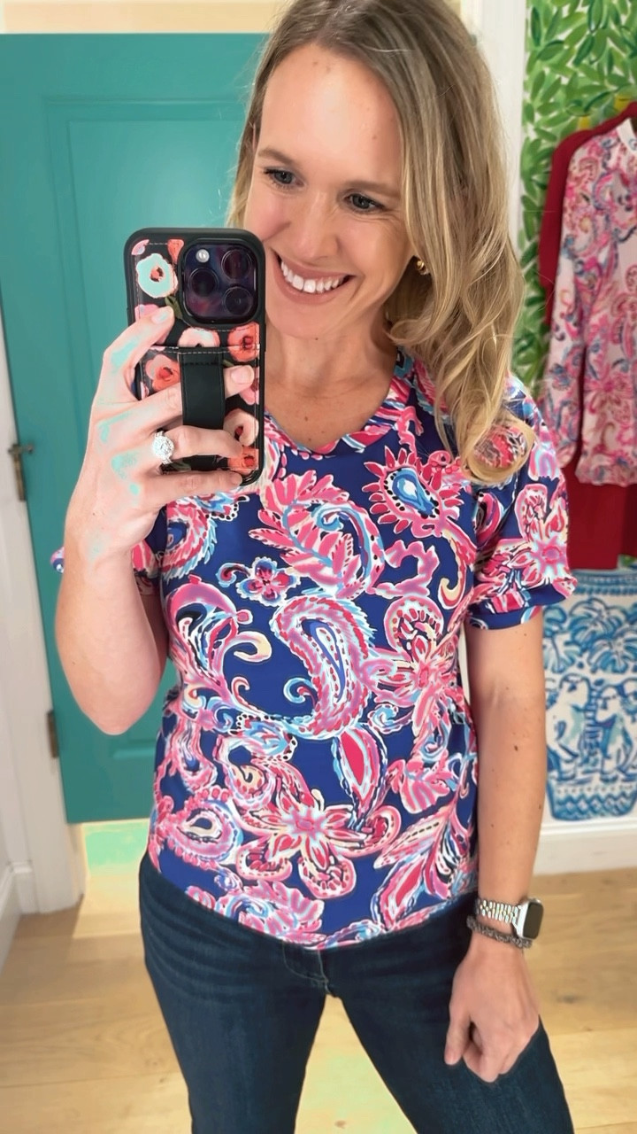 Love this paisley top! Wearing XS 

Use code JOYFULLYSO for 15% off jeans

#LTKSeasonal #LTKWorkwear #LTKStyleTip