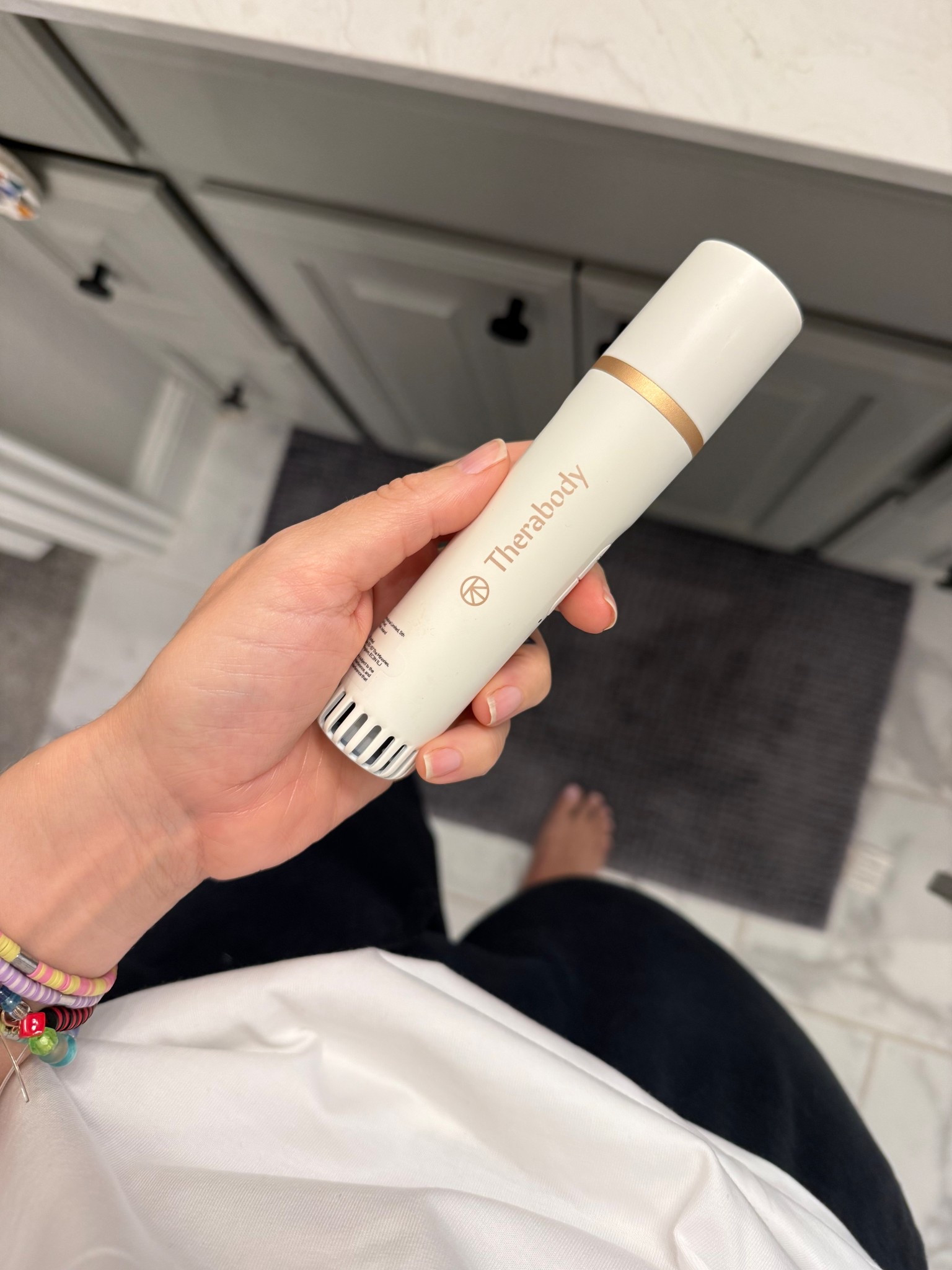 the best way to depuff your eyes! it gets ICE cold but also gets warm if that’s your jam!