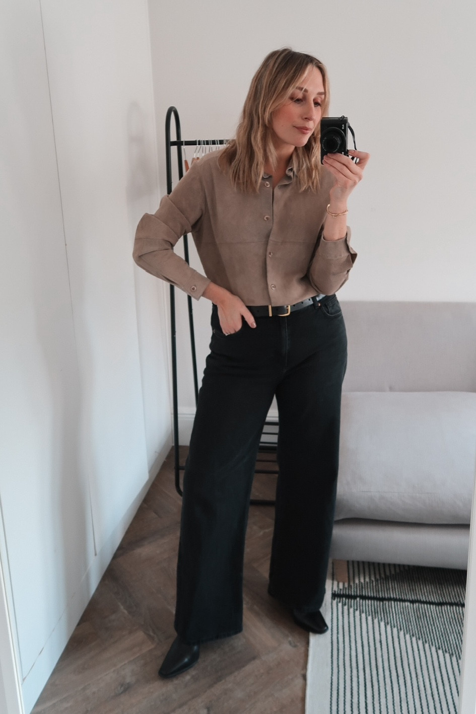 Everyday style
Suede shirt - check vinted 
Wide leg jeans
Autumn outfit 

#LTKautumn #LTKuk #FashionMonth