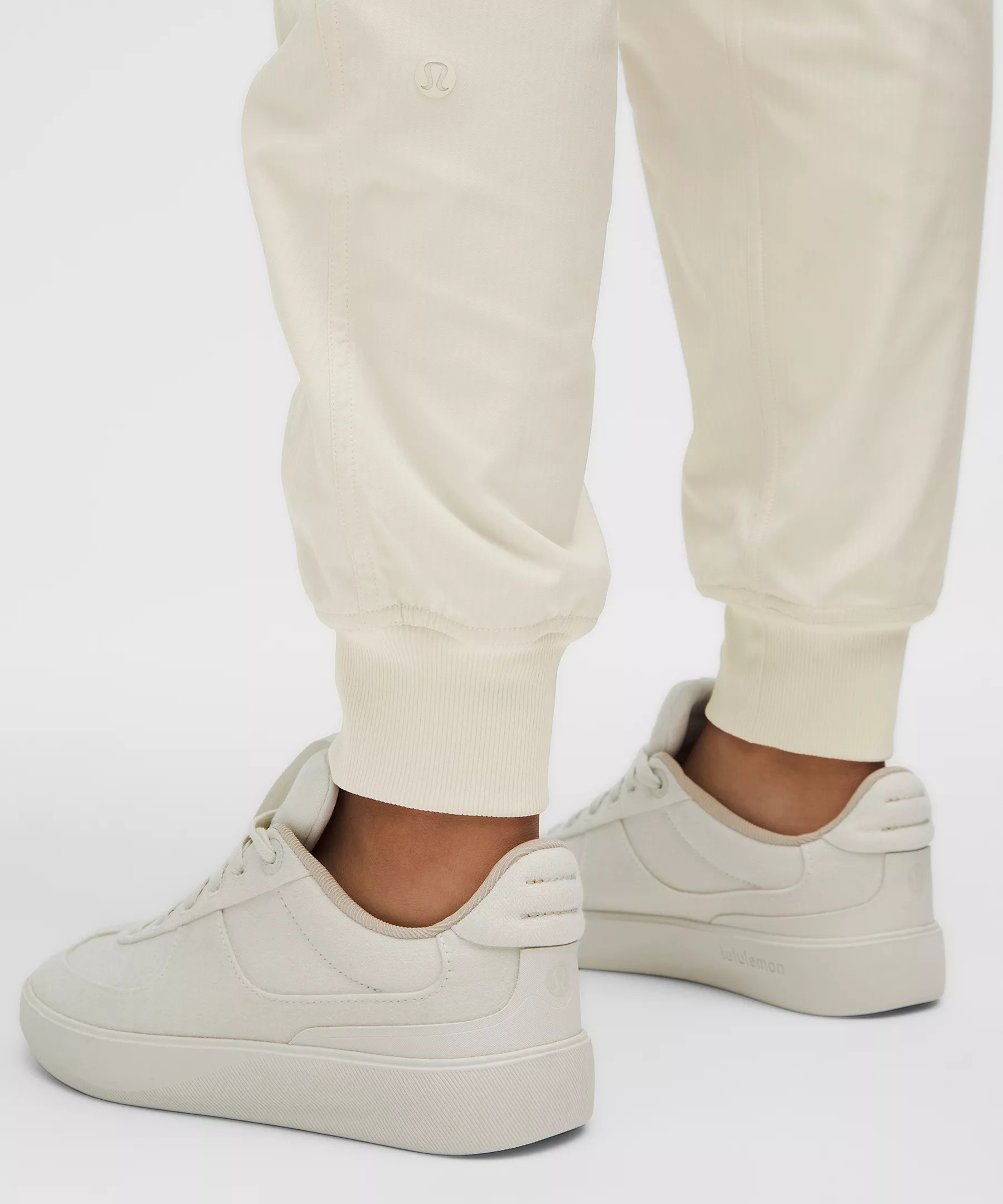 Dance Studio Mid-Rise Jogger | lululemon (CA)