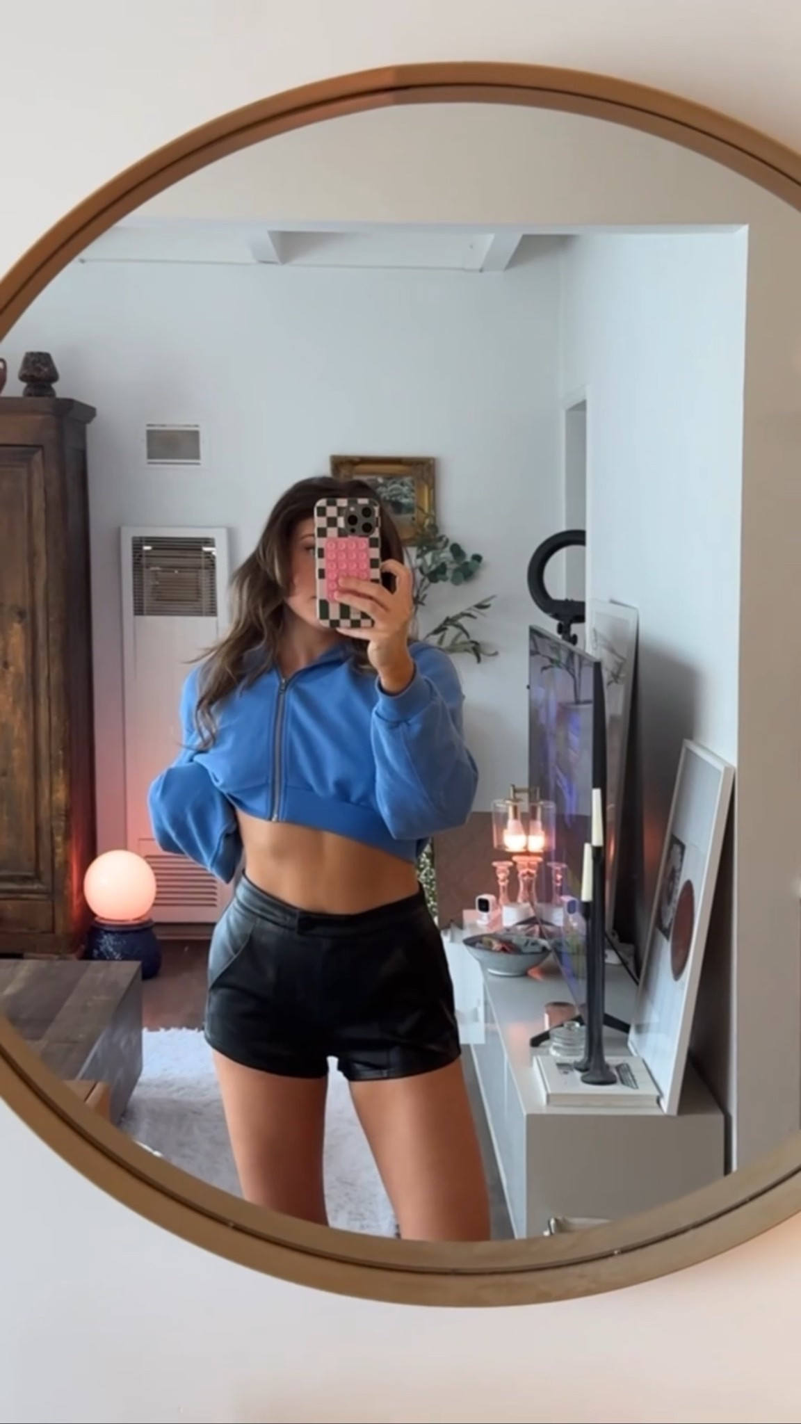 Shorts are Edikted 💜