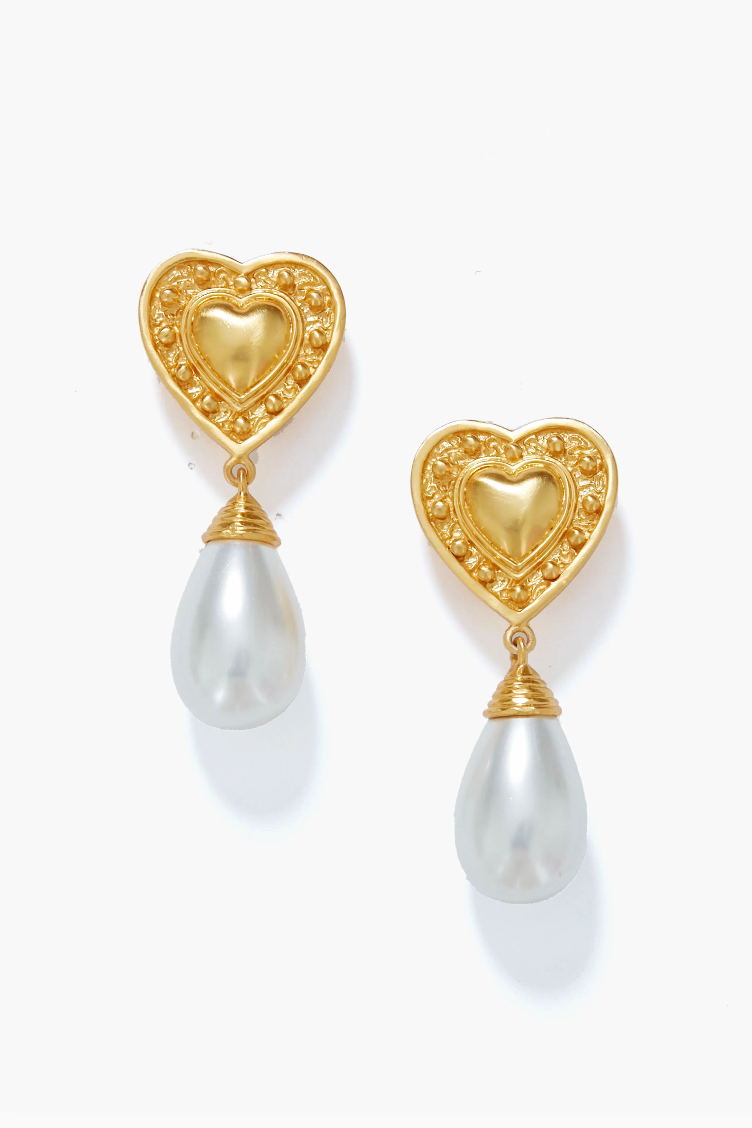 Pearl Heartbeat Earrings | Tuckernuck (US)