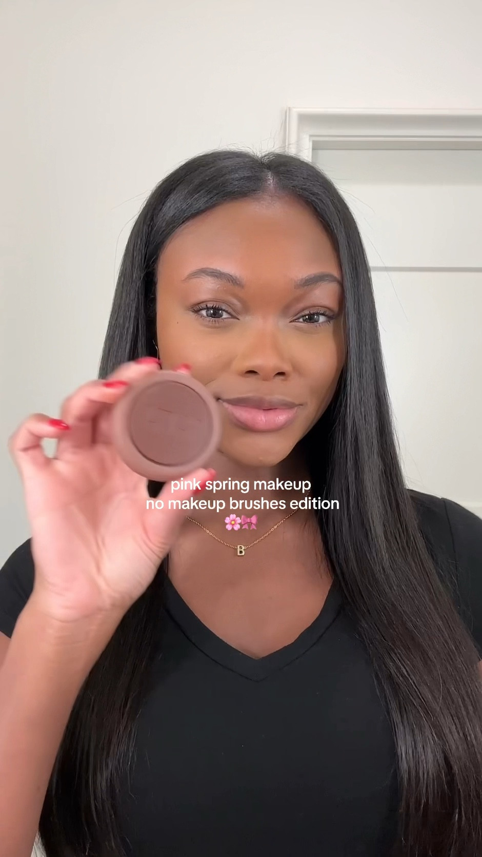 Soft pink makeup without makeup brushes! 🌸 #ad

Products:
Skin Suede in shade Maple
Solar Tint in shade Red Moon
Velvet Blur in shade Sahara

@sephora @simihazebeauty 
#Simihazebeauty #Sephora #Simihazepartner


#LTKVideo #LTKbeauty #LTKfindsunder100