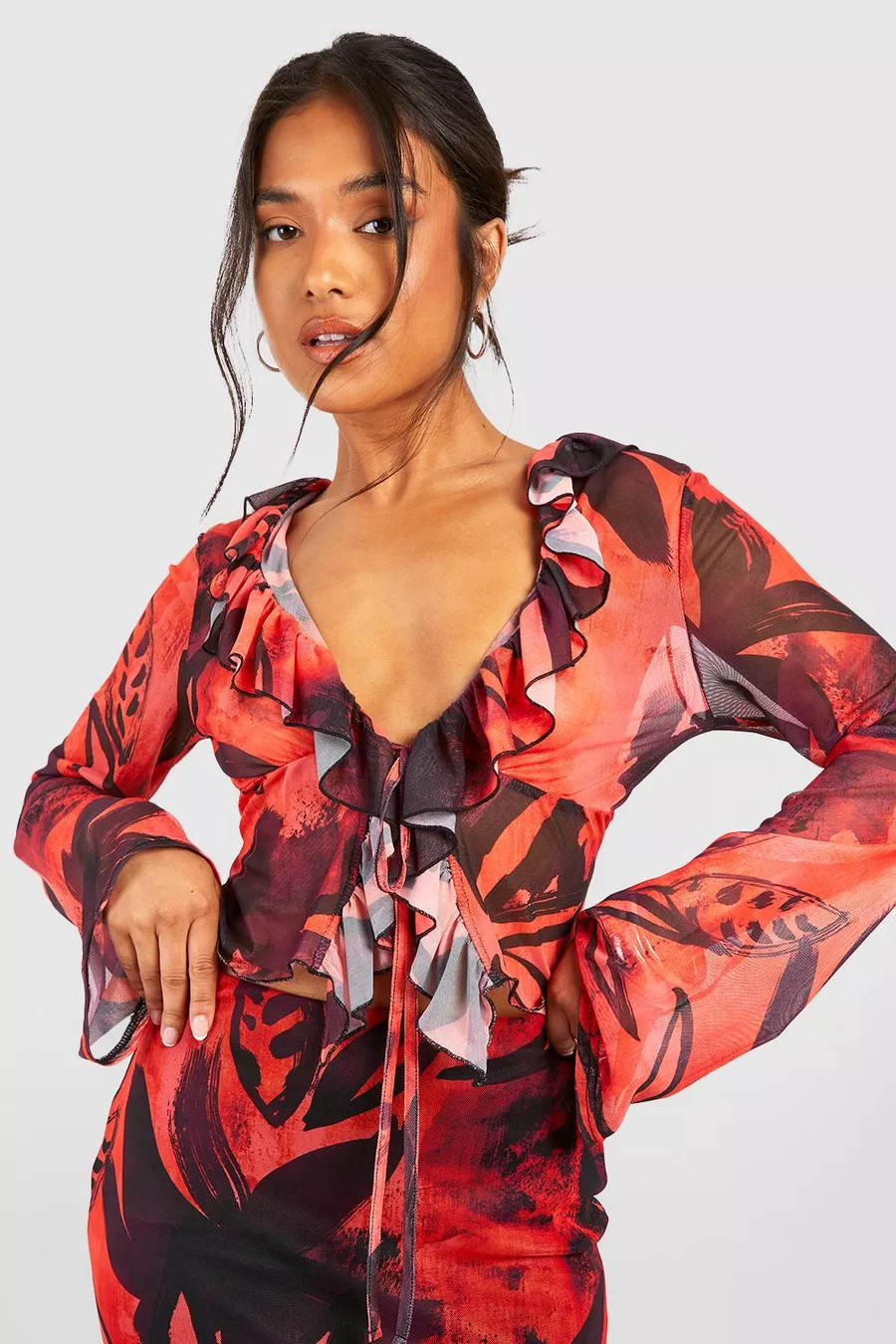 Petite Bold Floral Ruffle Blouse | Boohoo.com (UK & IE)