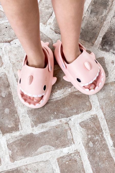 Amazon has the cutest shark slides! 

Amazon finds
Amazon home
Amazon kids
Cloud slides
Summer shoes
Sandals

#LTKhome #LTKshoecrush #LTKkids