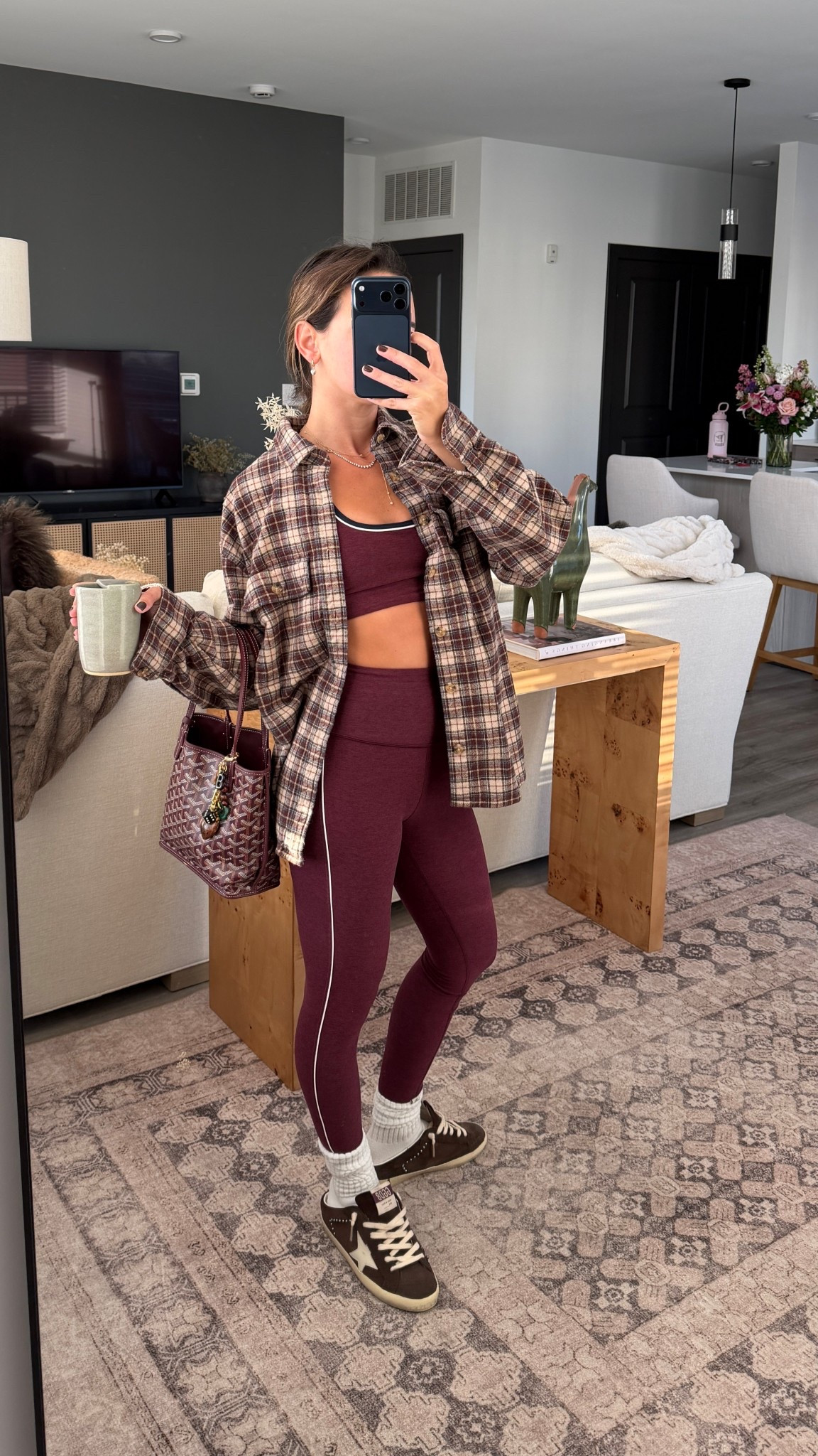 XS in Beyond Yoga! Small in men’s flannel mine is sold out but the one linked is the same minus the 2 front pockets!