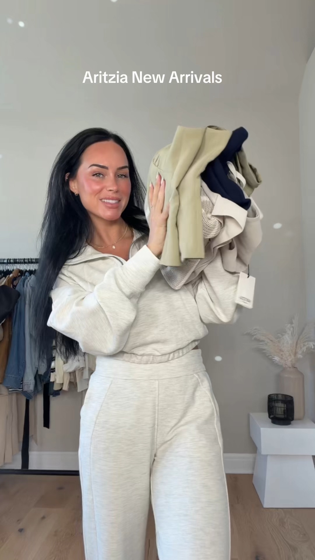 Aritzia New Arrivals Try on ✨I will have these 🔗 on my LTK! 

My sizing 5’7, 145lbs, 32dd


@Aritzia 