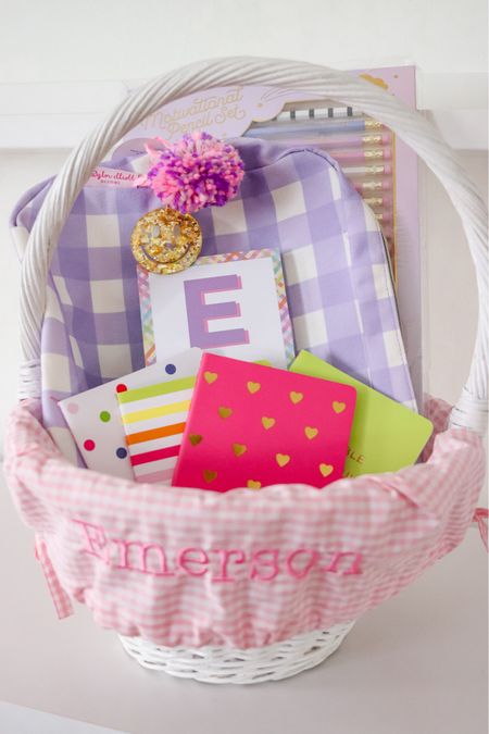 Easter Basket Stuffers and Teacher Gift Ideas!

Notepad / pencil set / notebook / motivational gifts / Easter basket / teacher gifts 

#LTKSeasonal