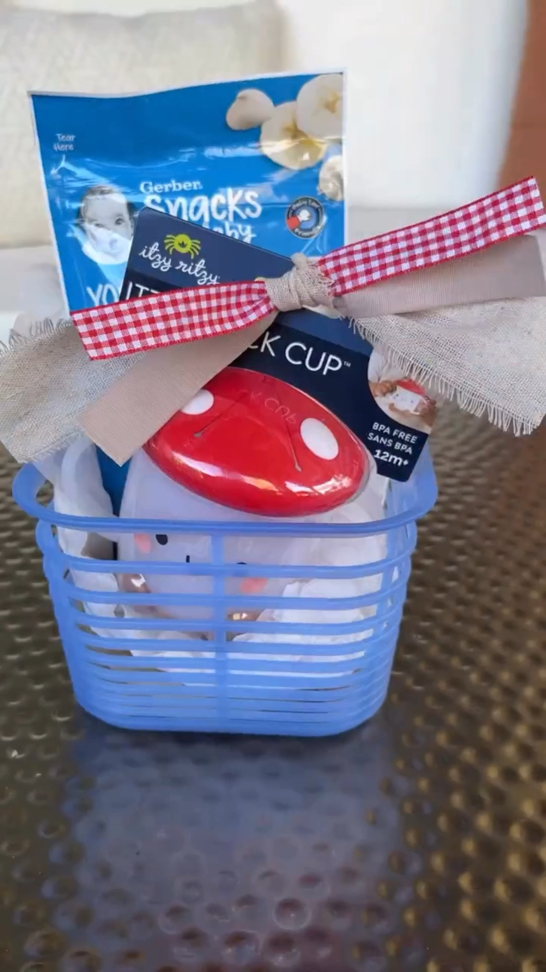 Here are some smaller gift basket ideas for a baby gift! How cute are they?? 🍄🍓⠀
⠀
#GiftyGirl #GiftyGirlOfficial #GiftIdeas #BabyGiftIdeas #BabyGiftBasket #GiftBasketGoals #CuteGiftIdeas #GiftInspo #ThoughtfulGifting #ItzyRitzy #GerberSnacks #BabyShowerGifts #Instadaily #InstagramGrowth #TargetStyle #BabyBasket