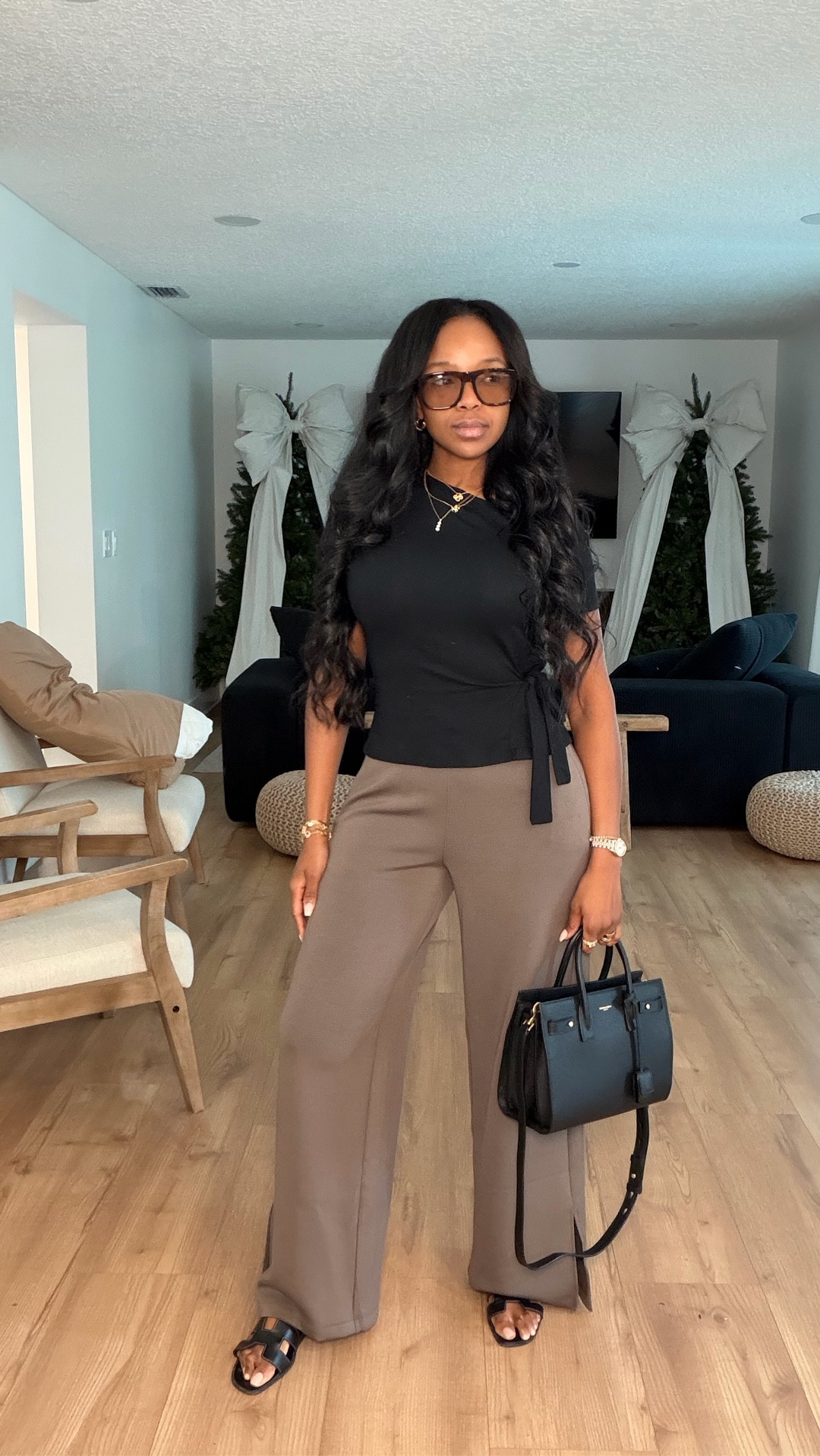 Running to get my nails done | here’s the look

Small top & small regular bottoms 
I’m 5’4 | 140lbs | 36D -27 -40  IG & YT: kirasfashionfinds TT: kiraabboud 

Spanx code: KFFXSPANX 

#Outfitinspiration #fashionstyle #outfit #outfitideas #autumn #fallfashion #simpleoutfit #fall #momoutfit #casualoutfit #streetwear 

#LTKPetite #LTKmomlife #LTKootd