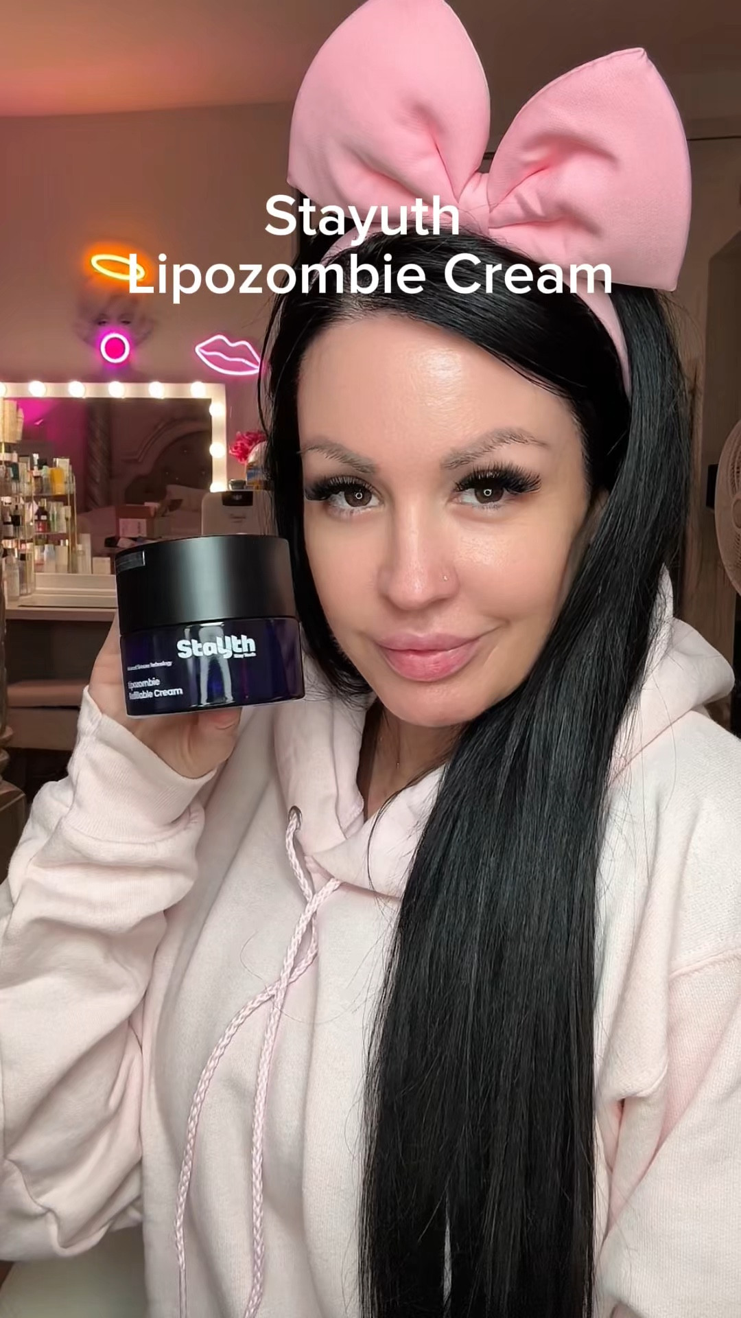 Stayuth lipozombie cream for that youthful glow 

#LTKBeauty #LTKOver40 #LTKGiftGuide