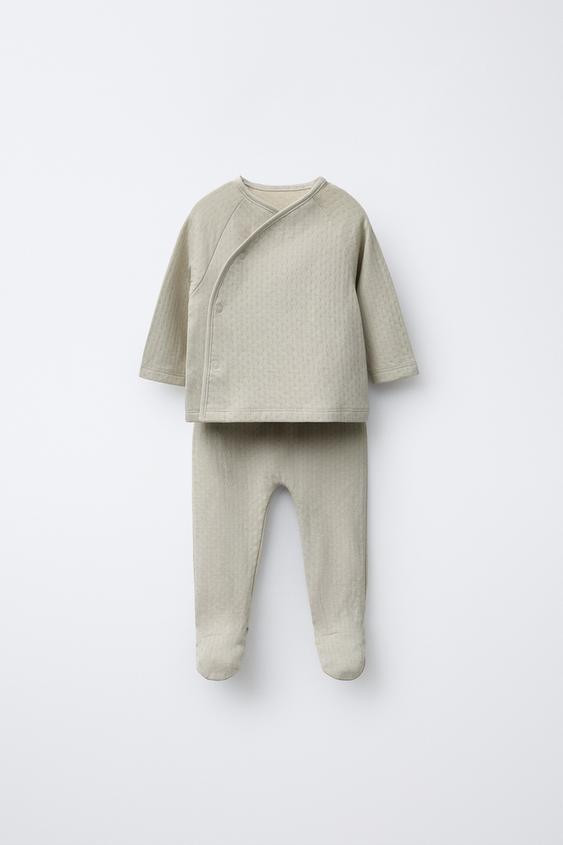 TEXTURED T-SHIRT AND LEGGINGS SET | Zara US