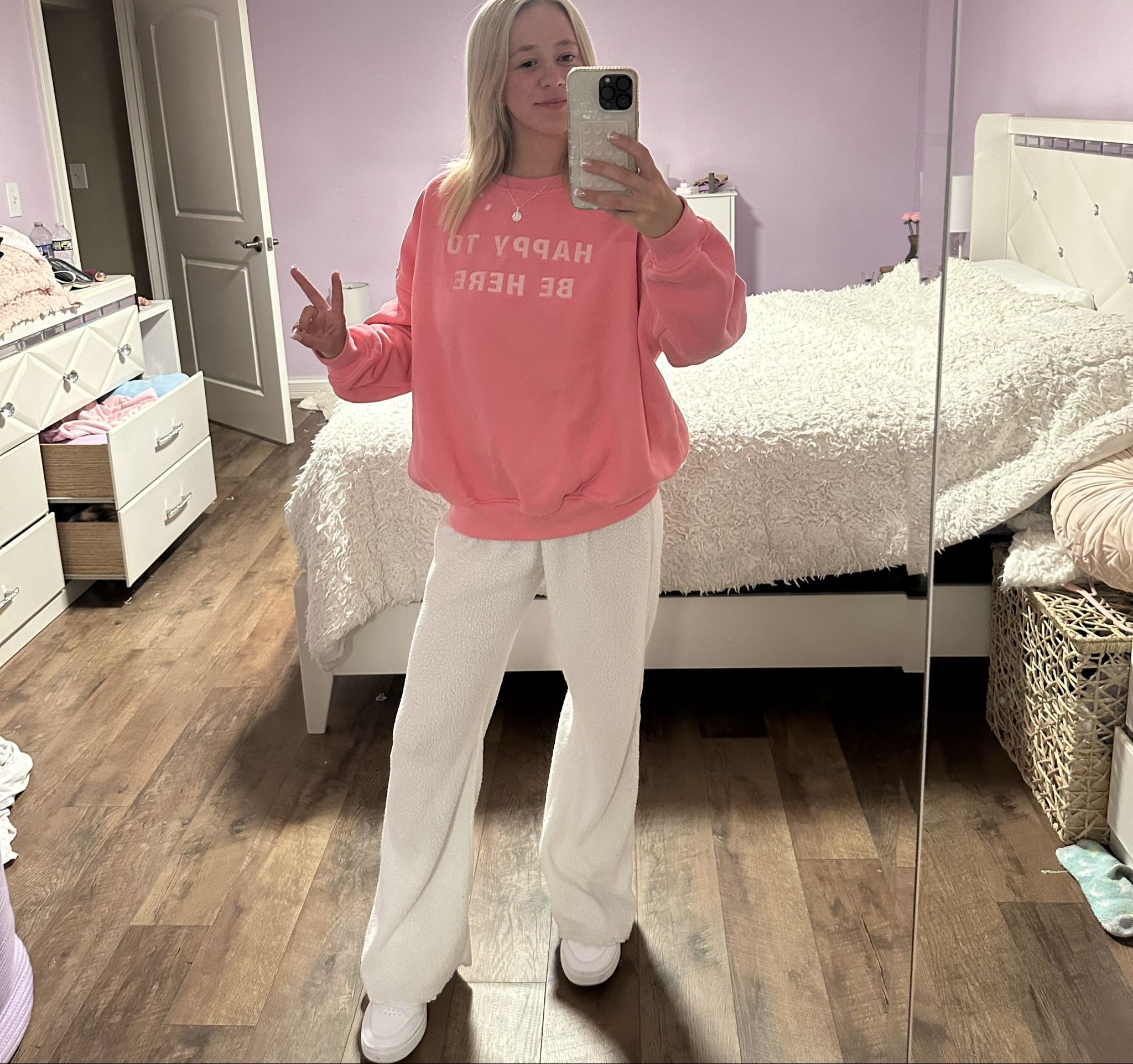 comfy cozy! these pants are my fav.
Sunkissed coconut code: CLAIRE5

#LTKFindsUnder50 #LTKVideo #LTKShoeCrush