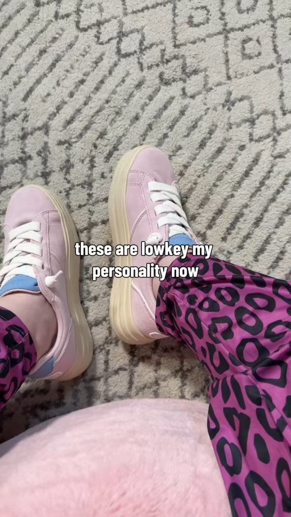 I hate when sneakers feel good at first and then don’t, but these have been really easy to wear and feel super light.

hey dude sneakers, platform sneakers, casual shoes, everyday outfits, comfortable sneakers


#LTKootd #LTKMidsize #LTKPlusSize