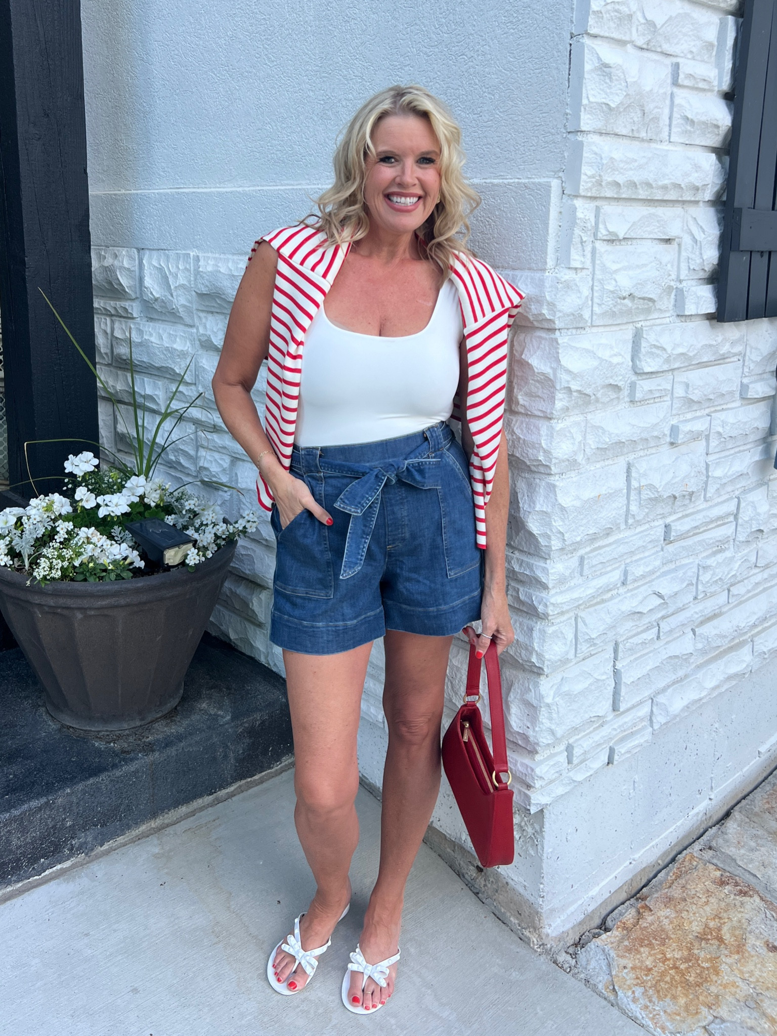 Spanx sale 
Up to 70% off over 196 best selling pieces 

These shorts are now $55 
Fit tts

🚨Air essential striped tee  save 10% off regulate priced pieces with code DEARDARCYXSPANX
Great free shipping and returns too

Pumiey buttery soft square neck tank

Valentino rock stud sandals 
Linked dupes too 

Red leather Laudi Linda bag 
Customer made 



#LTKFindsUnder100 #LTKStyleTip #LTKSaleAlert