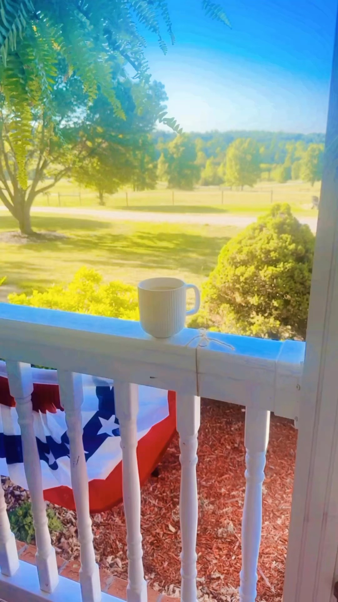 But there is nothing better than waking up back home sweet home on the farm ☕️