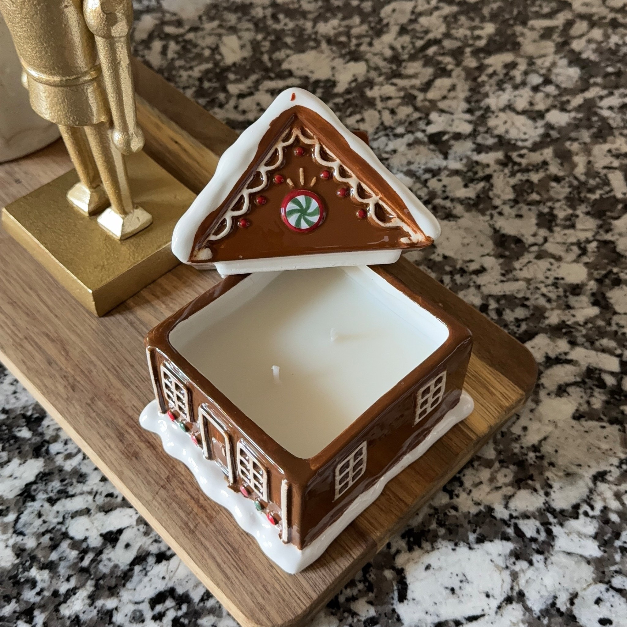 Gingerbread candle 

#LTKSeasonal #LTKHoliday