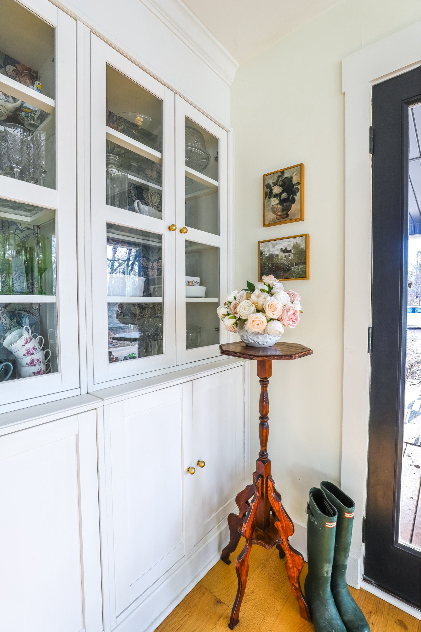 Budget spring decor, budget art prints, Amazon art, fake flowers, artificial flowers, artificial spring florals 

#LTKSpringSale #LTKhome #LTKSeasonal