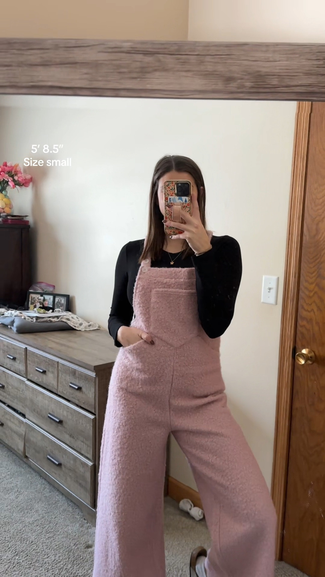 Fuzzy overalls

#LTKFindsUnder100 #LTKootd #LTKSeasonal