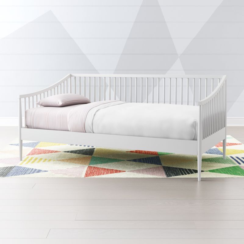 Hampshire Spindle Kids White Daybed + Reviews | Crate & Kids | Crate & Barrel