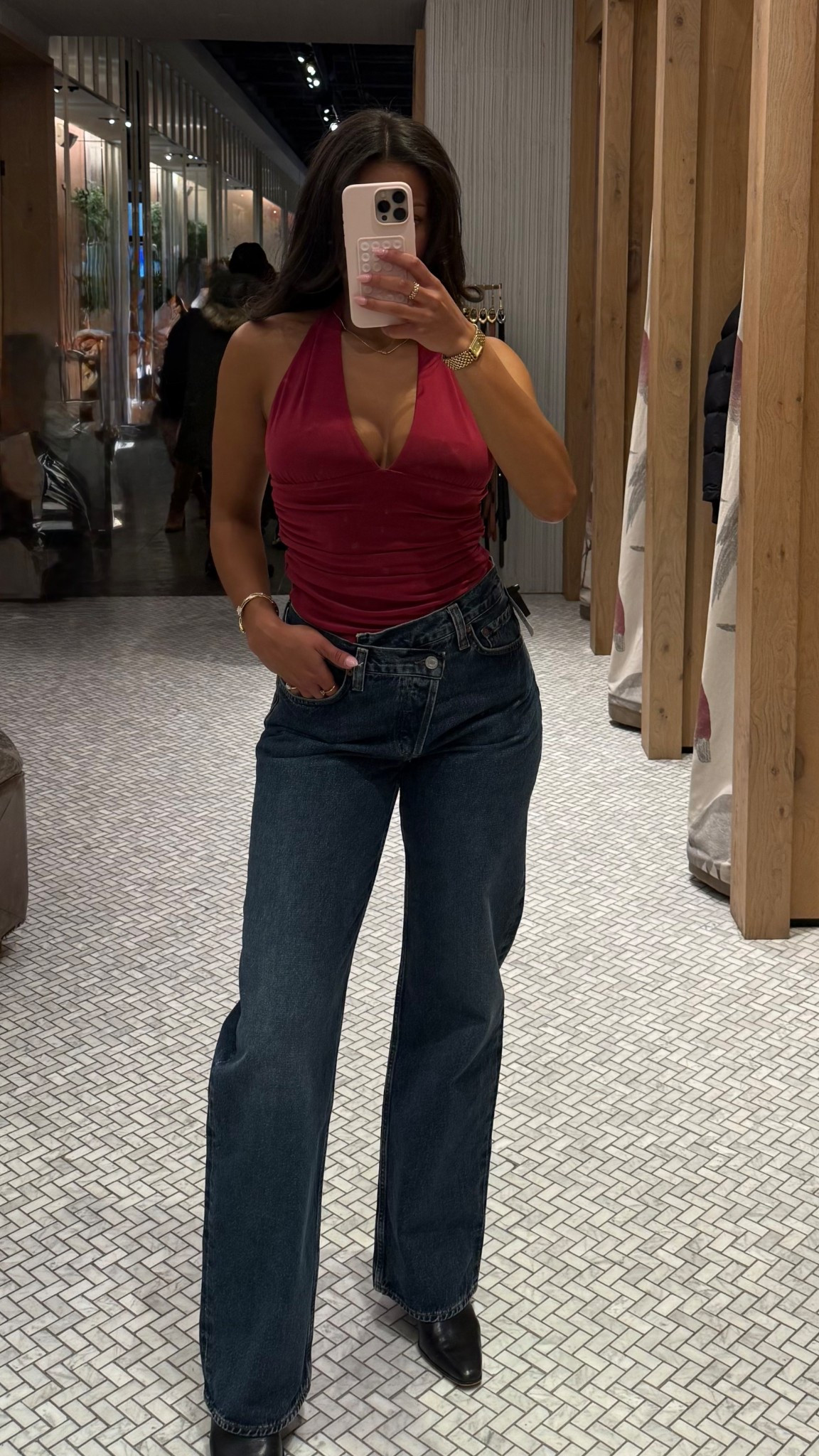 Cute nighttime going out fit pop of red 