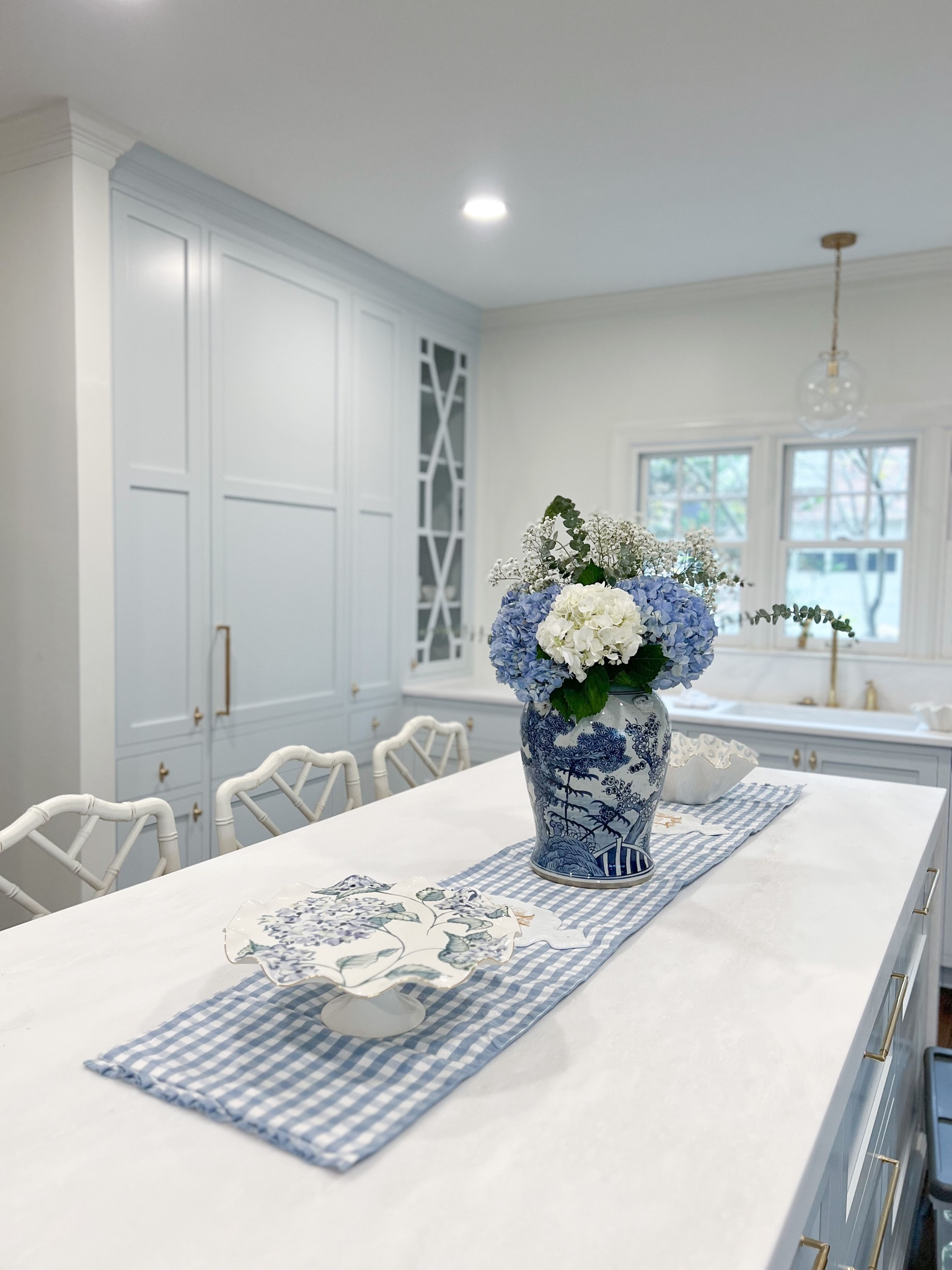 Black Friday sales : kitchen decor 
Counter stools barstools chippendale furniture blue and white decor chinoiserie vase table cloths runner gingham check grandmillennial style

#LTKhome #LTKCyberweek #LTKsalealert