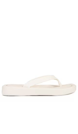 Elemental Sandal in Cream | Revolve Clothing (Global)