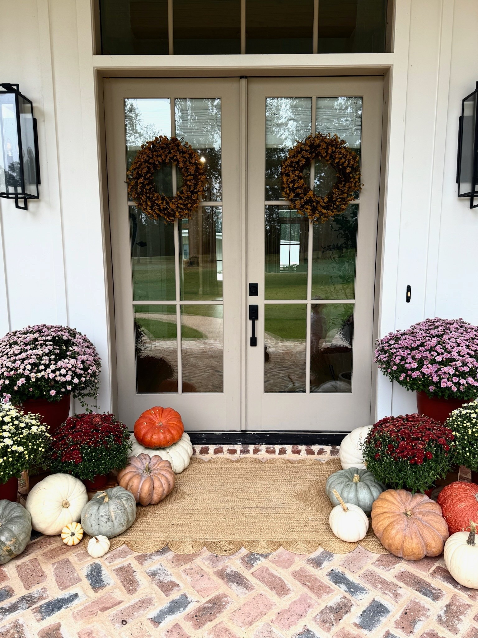 Front porch is ready for fall 🤭🎃🍂

#LTKSeasonal #LTKHome