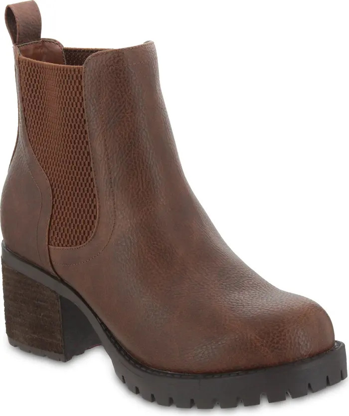 Jonna Lug Sole Chelsea Boot (Women) | Nordstrom